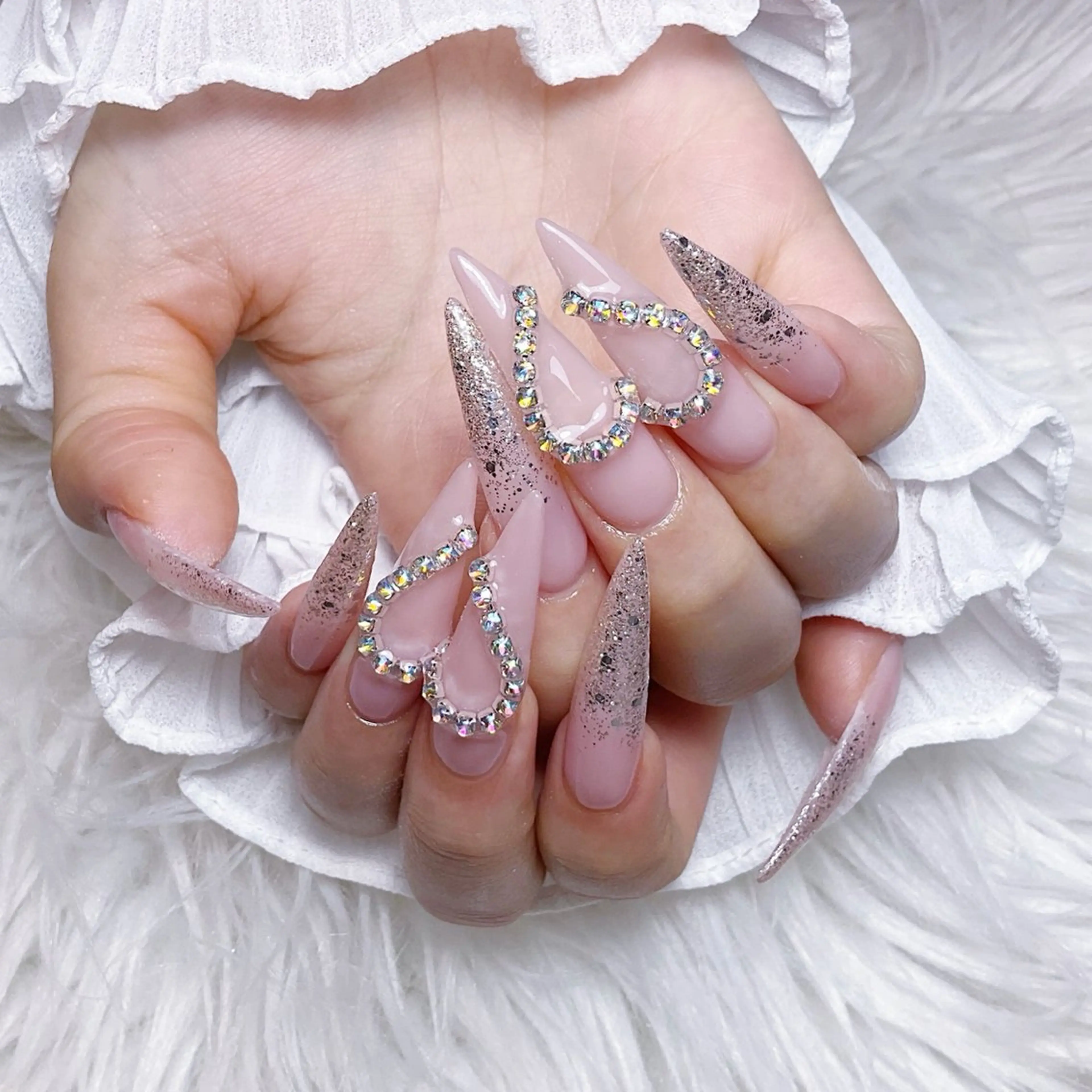 ネイル ハンドネイル 🌈Yun nail hyejin💋のネイルデザイン
