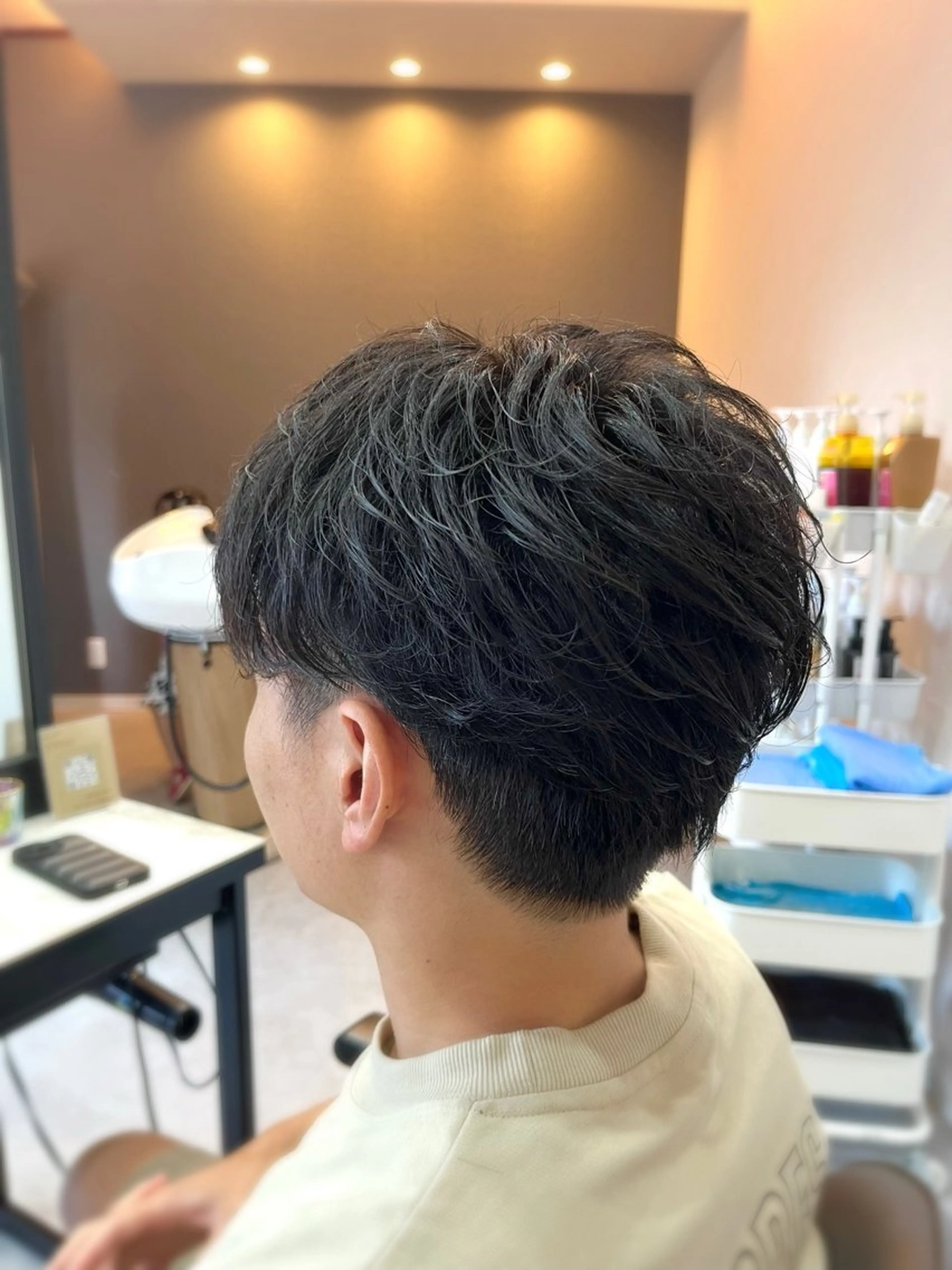 ショート パーマ メンズ フェザーパーマ メンズパーマ カット パーマ トリートメント 森山 雄太のヘアスタイル
