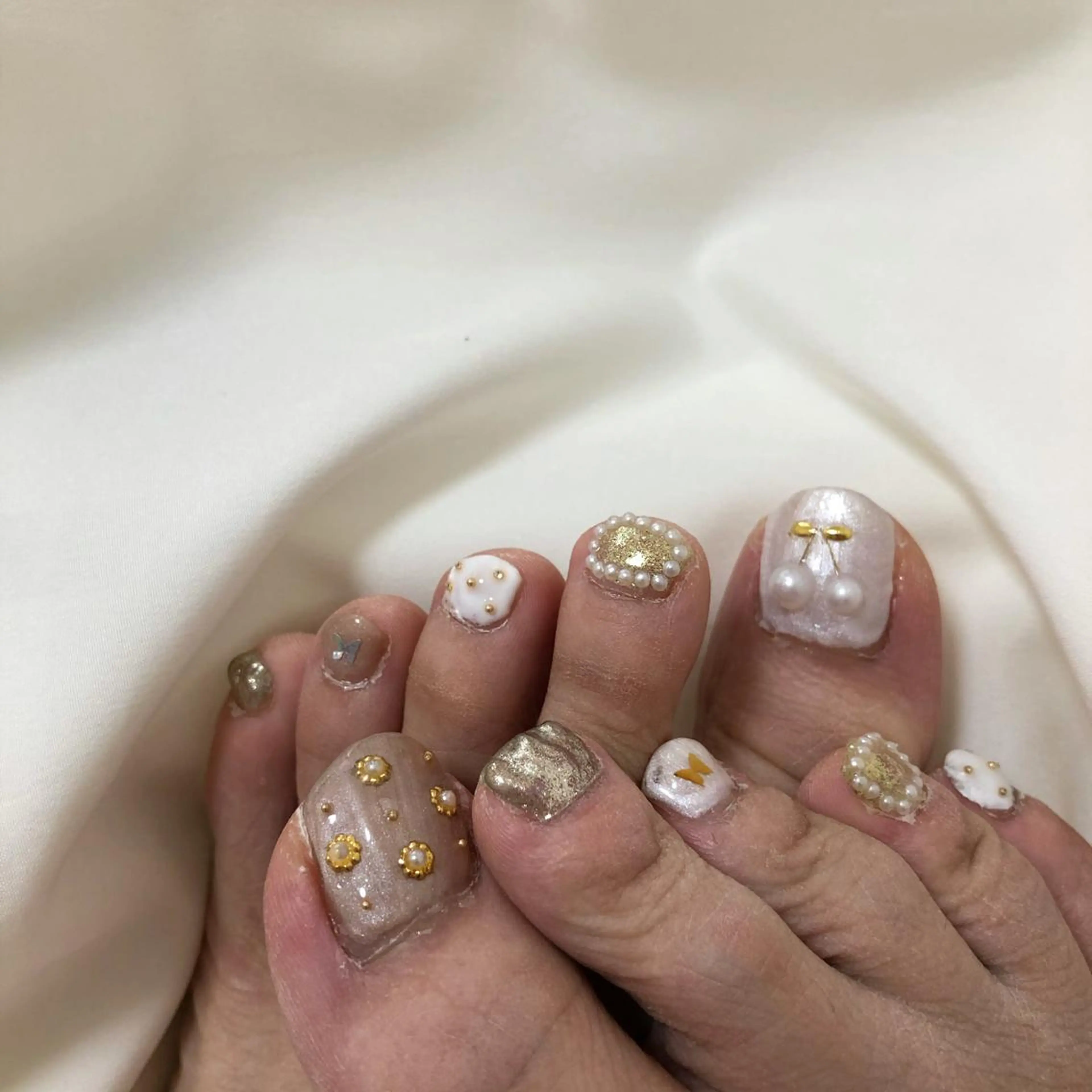 ネイル フットネイル フットネイル 淡色ネイル 🎀moeのネイルデザイン