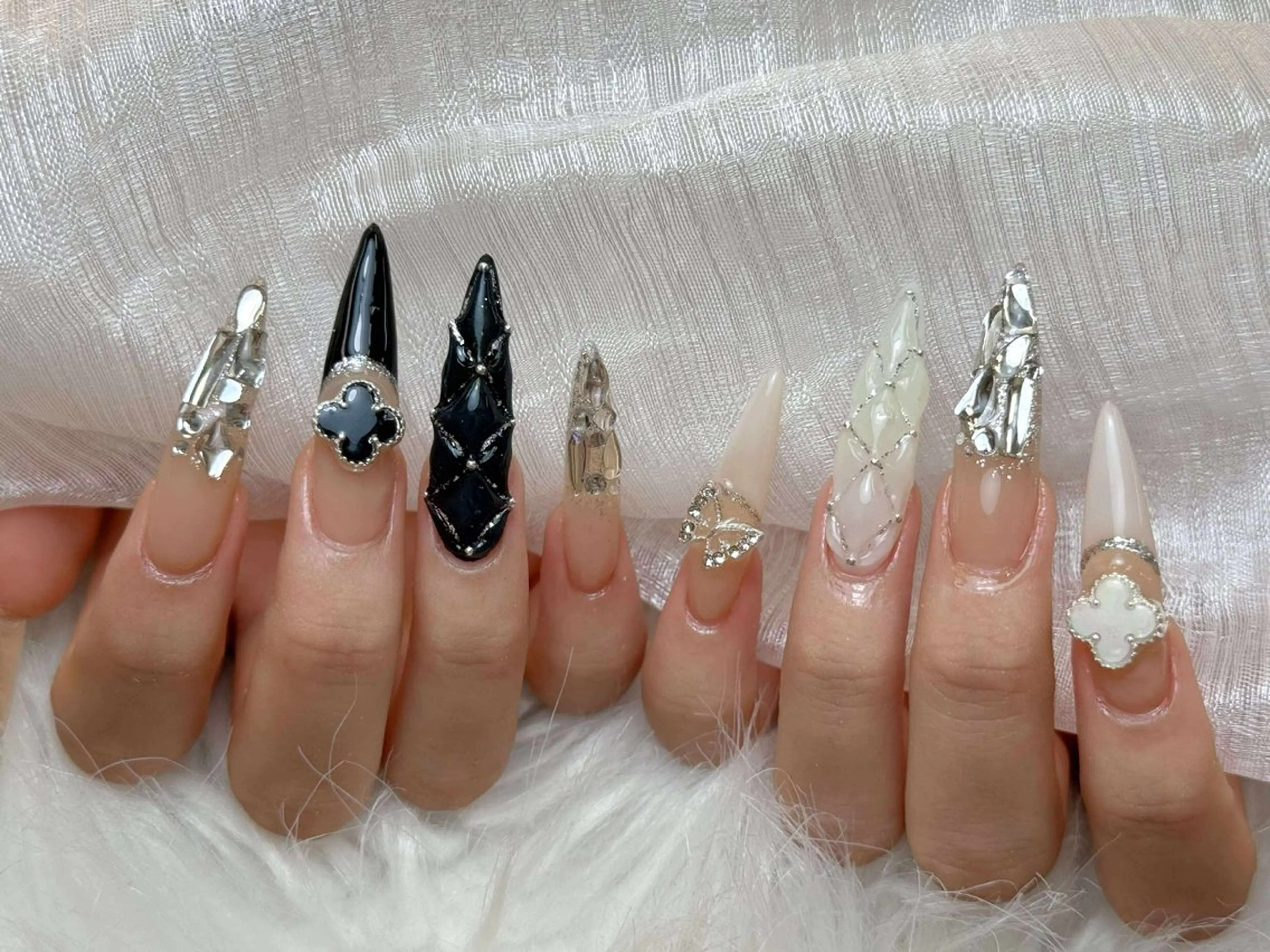 ネイル アートネイル 成人式 ジェルネイル ニュアンスネイル 夏ネイル Nie Nail Shinokuboのネイルデザイン