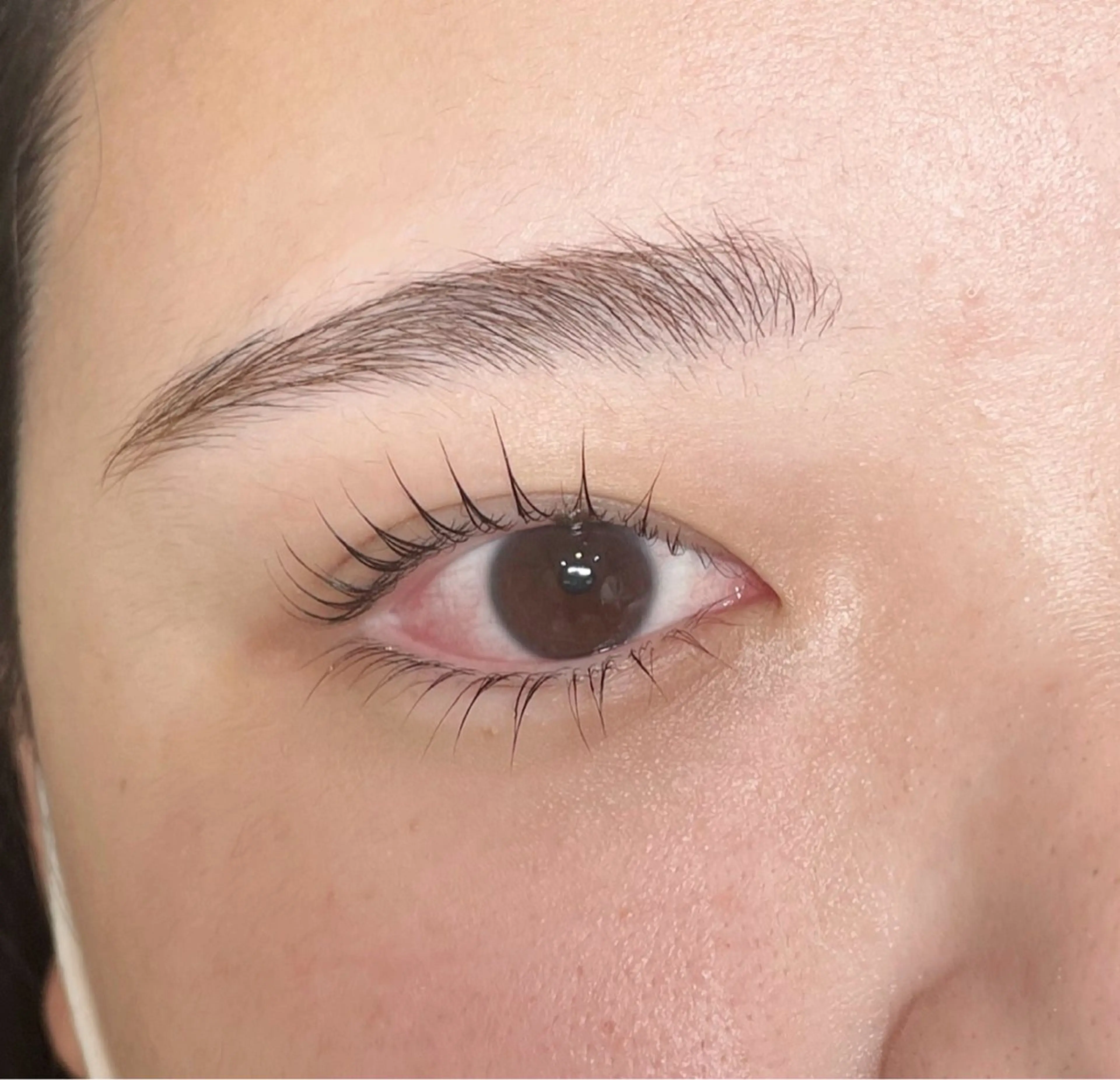 【上品な目元へ】大人のナチュラル上下まつげパーマ ¥7,700の写真