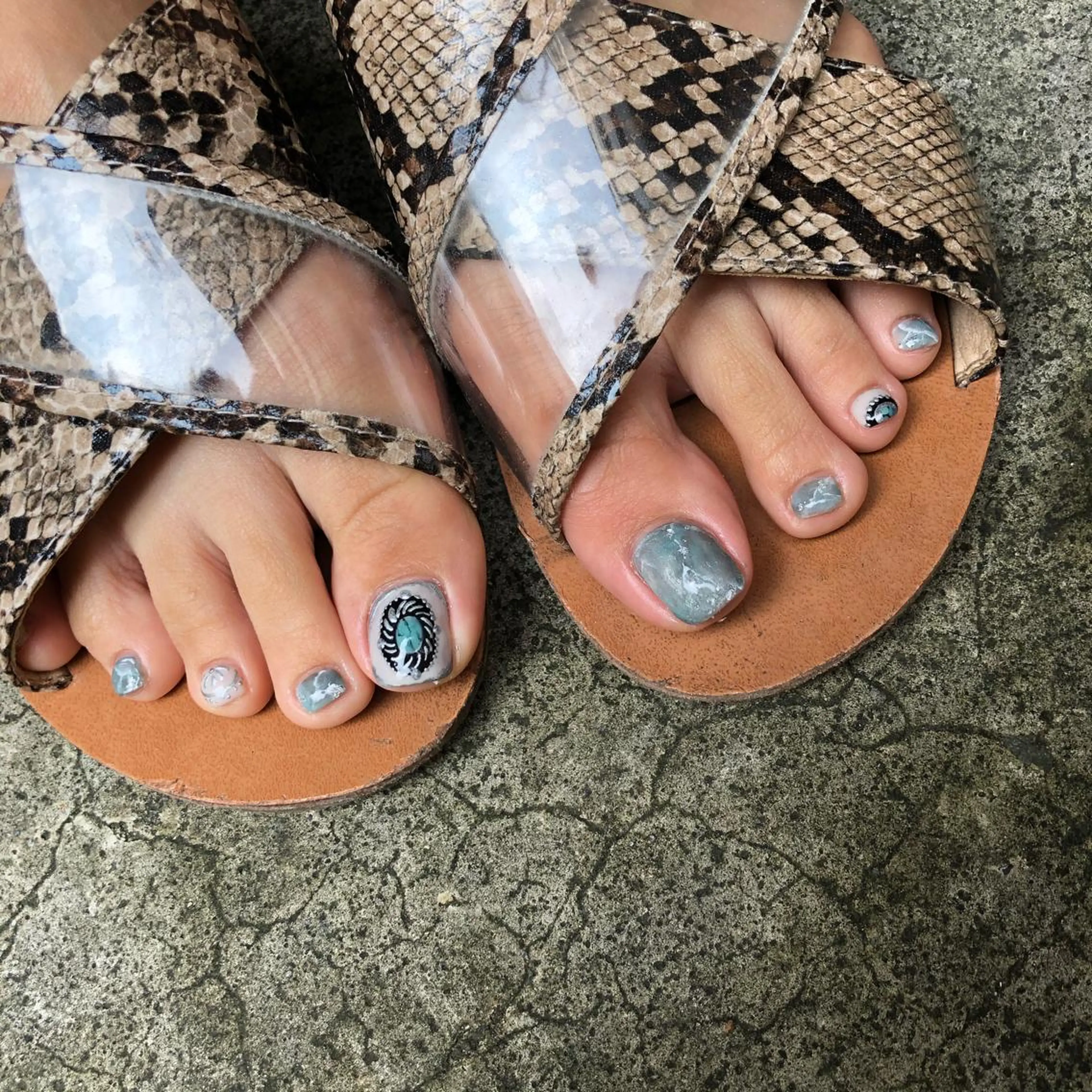 ネイル ハンドネイル 河野 弥月のネイルデザイン