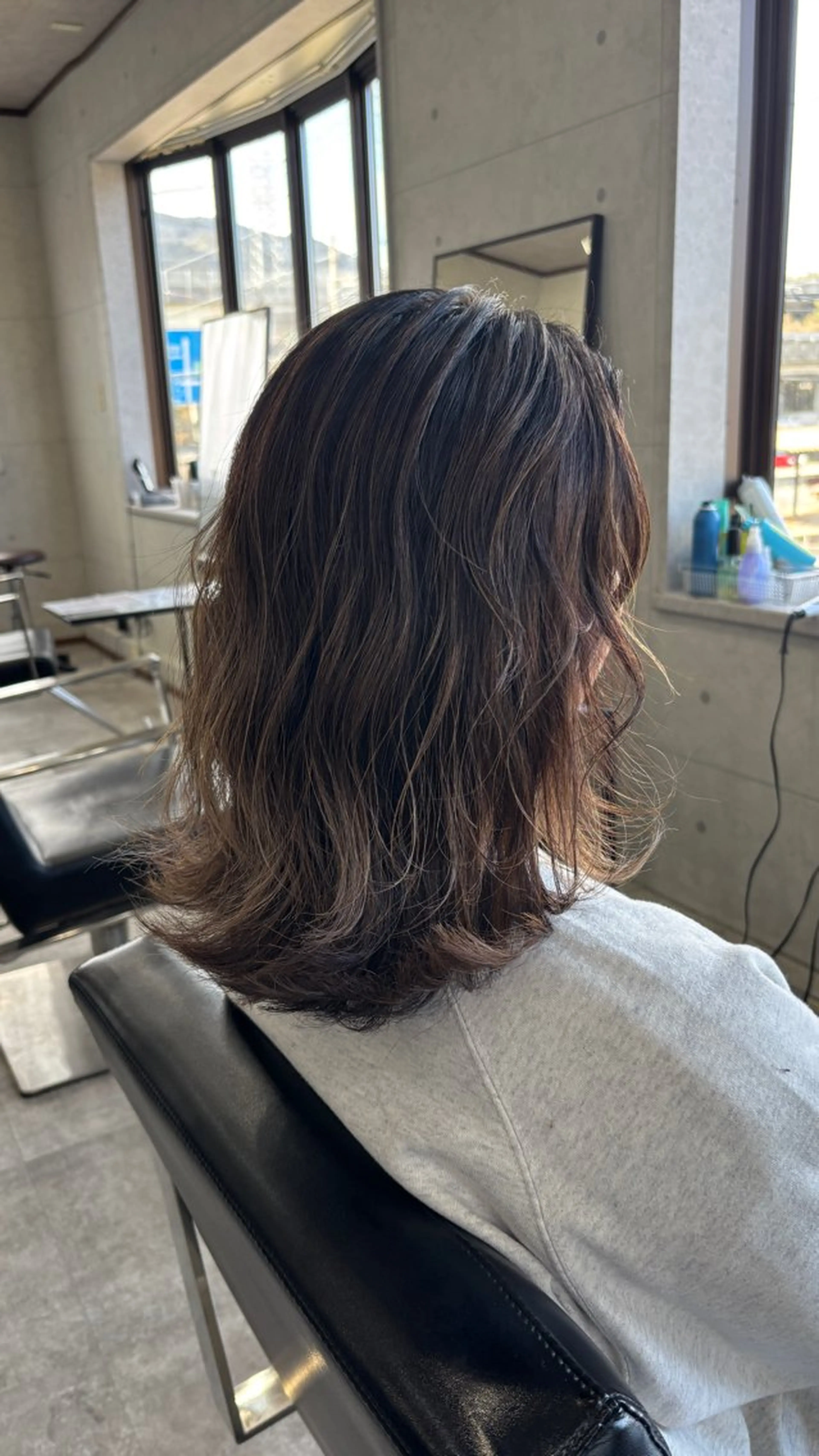 セミロング ショートボブ ボブ ハイライト 髪質改善 レイヤーカット カット ヘアカラー REVE所属・REVE美容室 REVEマツエクのヘアスタイル