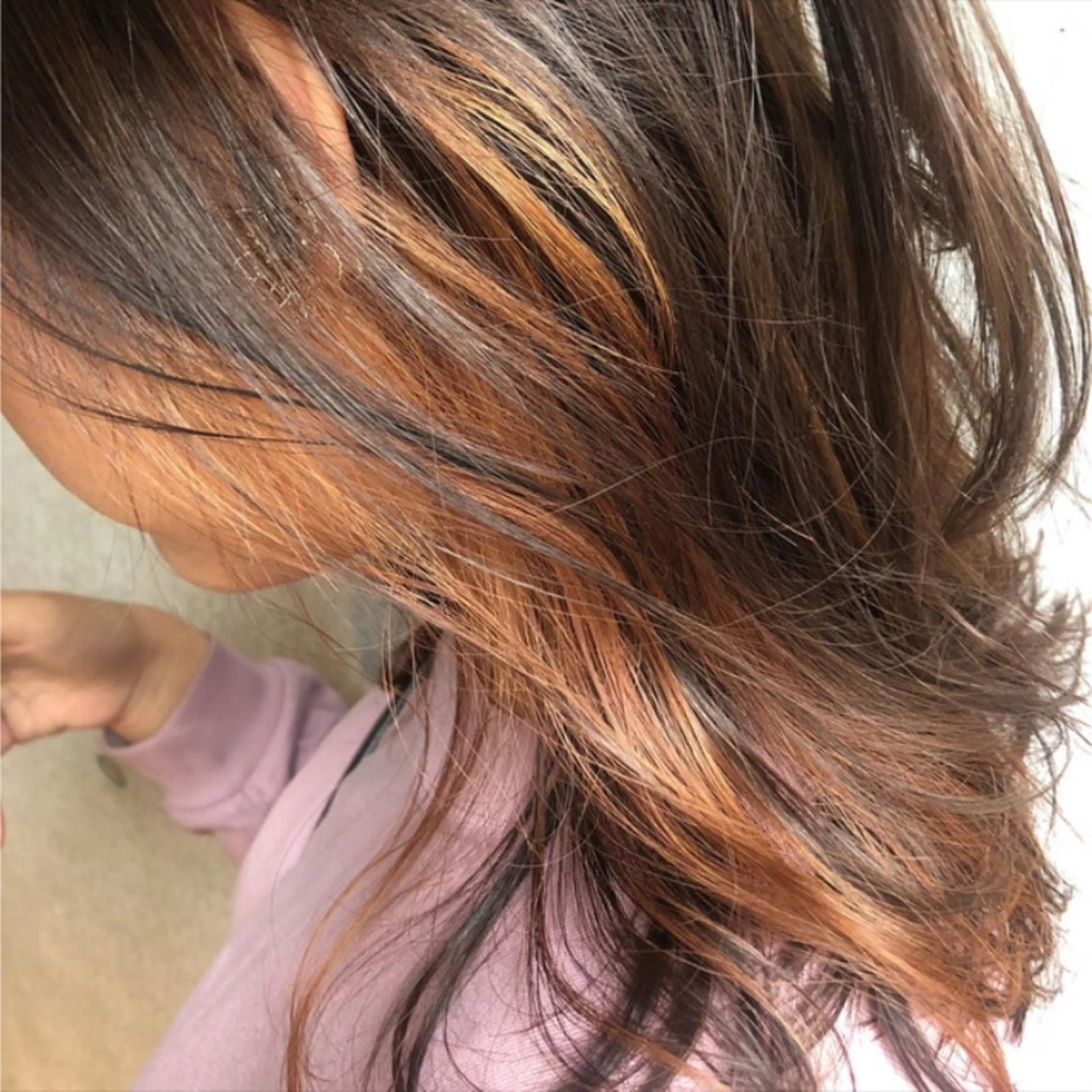 カラー 齋藤 真由のヘアスタイル