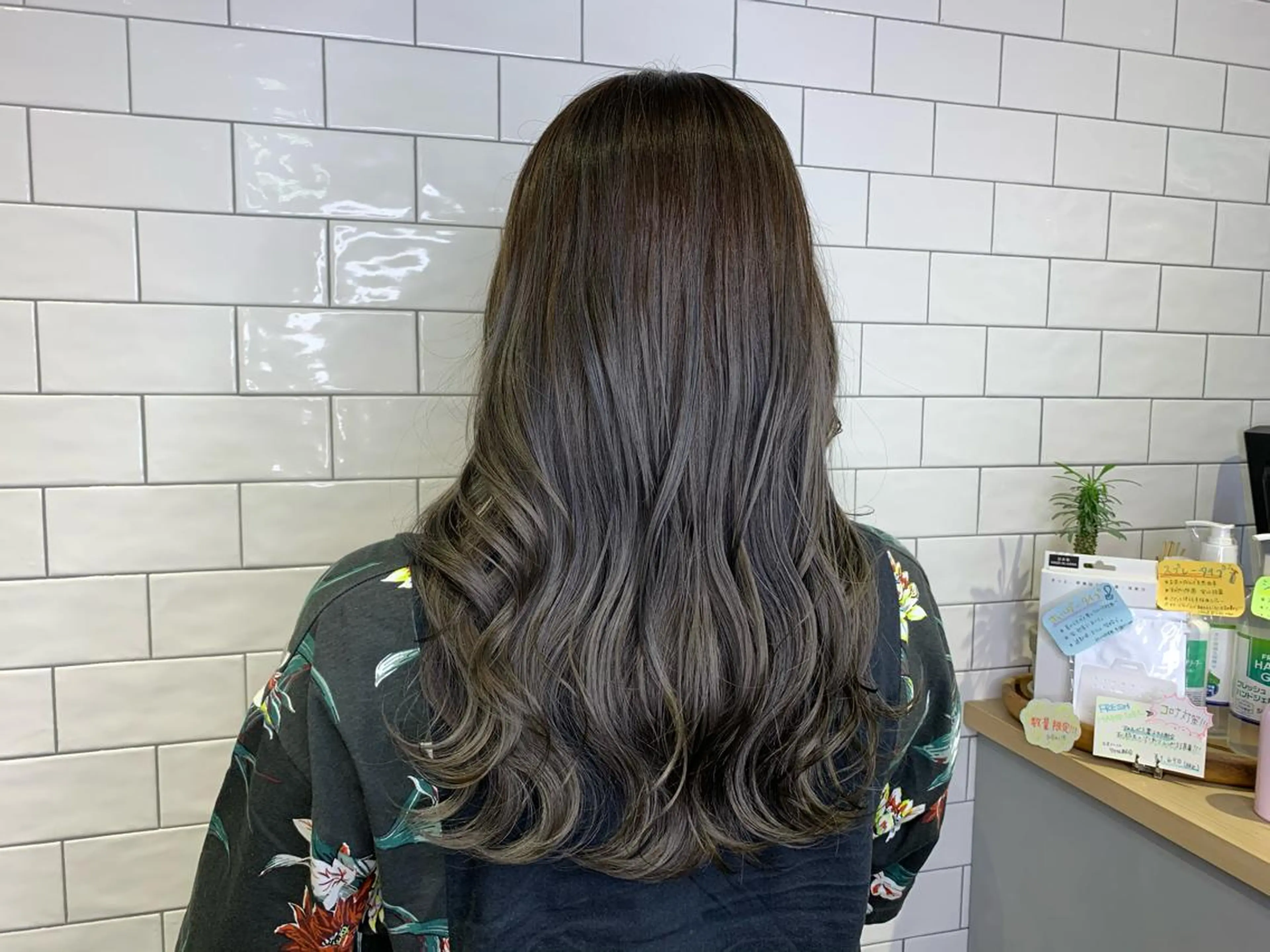 《髪質改善成分配合》カラー＋スタンダードトリートメントの写真