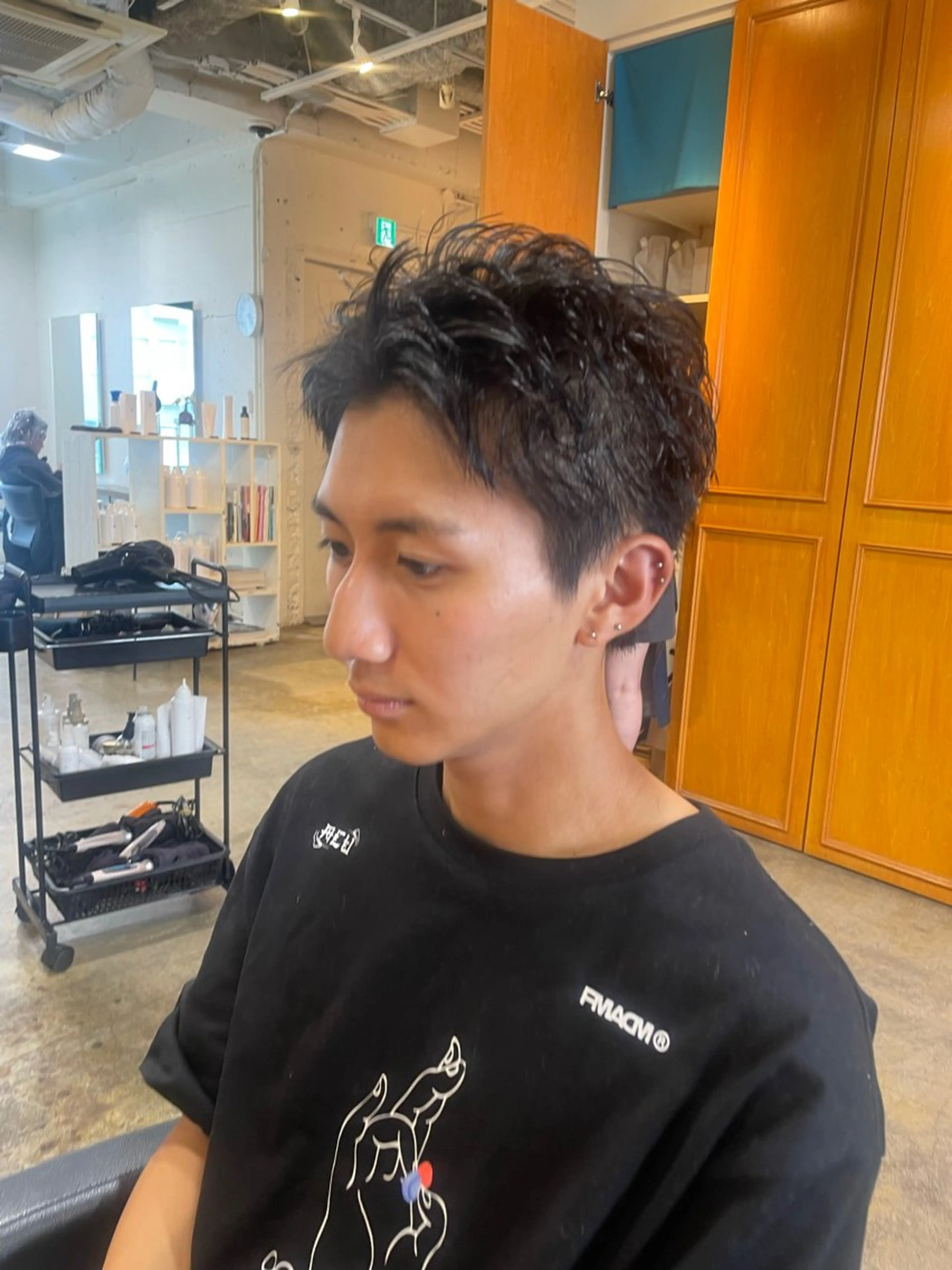 ショート メンズ RIN／韓国ヘア レイヤーカットのヘアスタイル