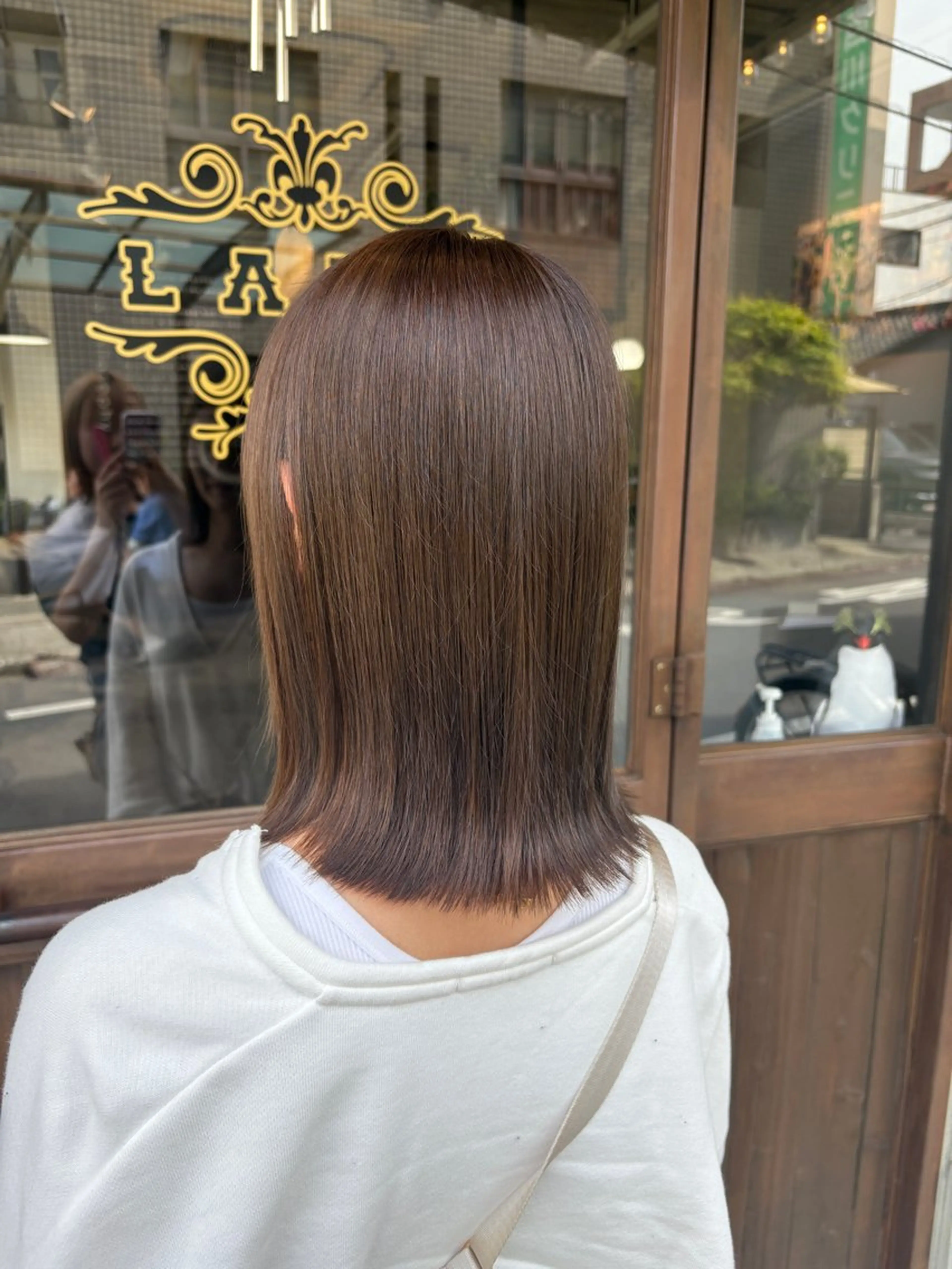 カラー ベージュカラー 透明感カラー オリーブベージュ 井上 莉子のヘアスタイル