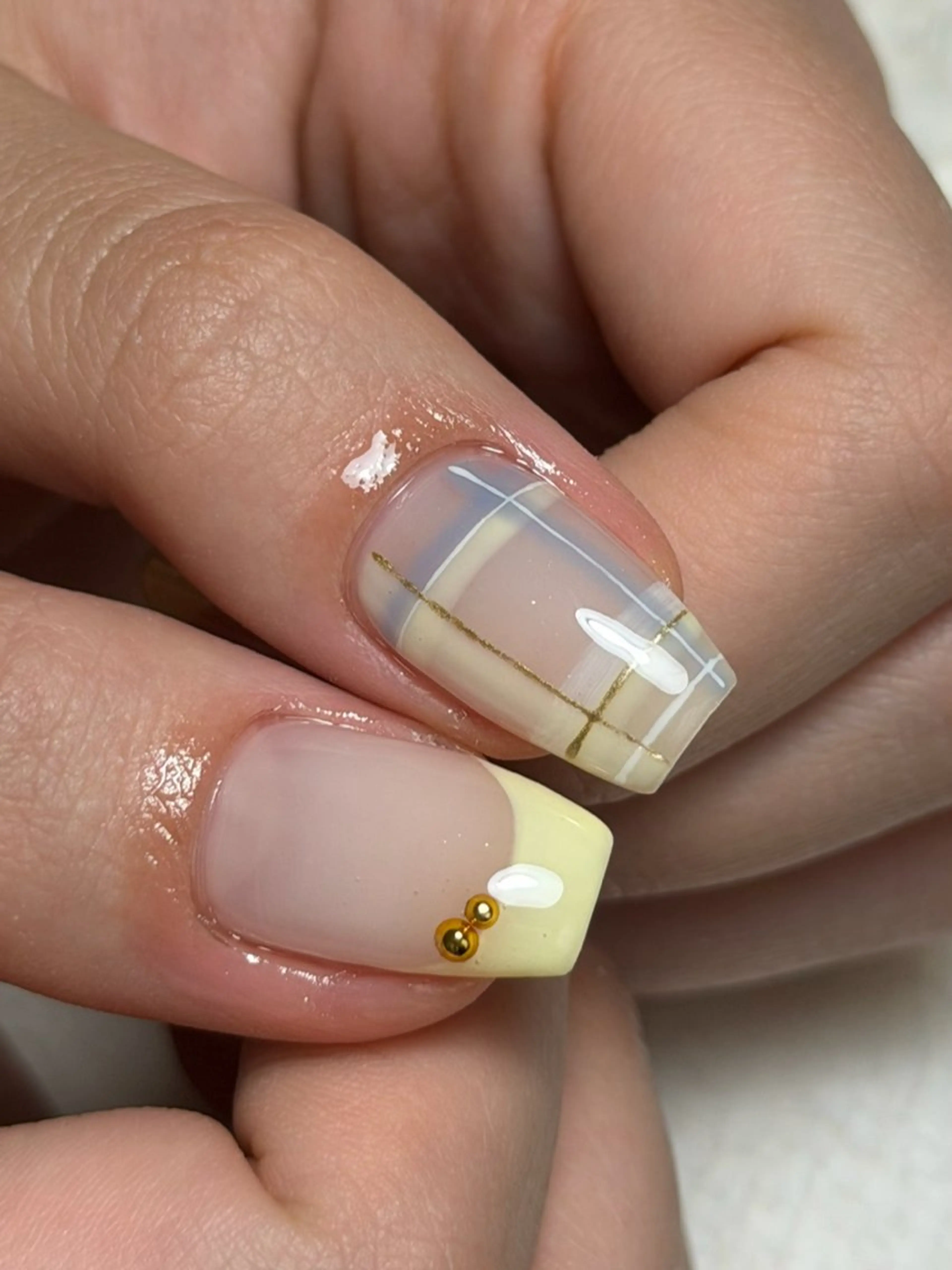 ネイル ハンドネイル dimples yuki🎀 ꒷꒦♡のネイルデザイン