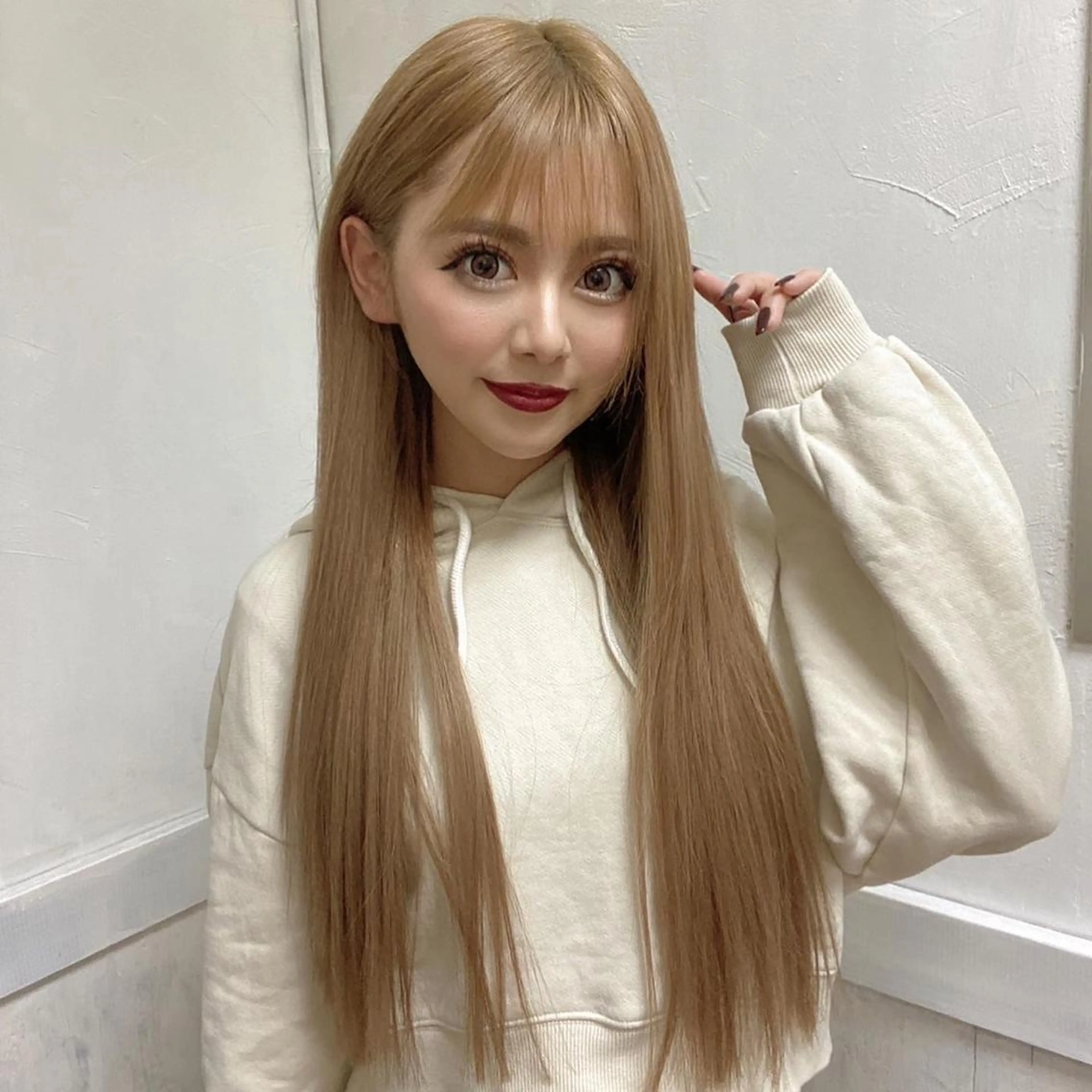 ロング カラー ハイトーンカラー エクステ ロング ヘアカラー エクステ PSY(サイ)所属・PSY(サイ)池袋 金田尚久🎨のヘアスタイル