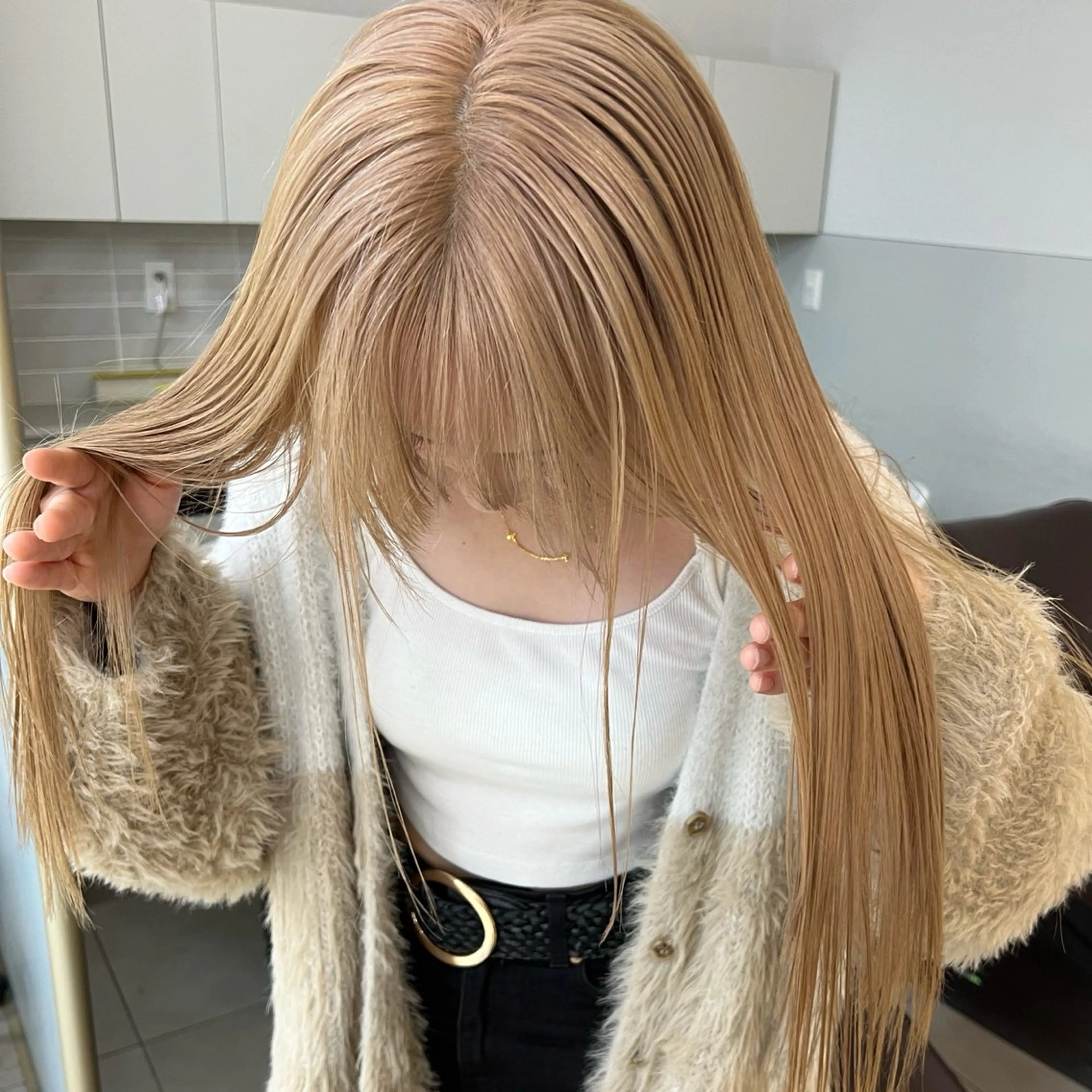 ロング カラー ブリーチ ブロンド ケアブリーチ 透明感カラー ダブルカラー カット ヘアカラー トリートメント レイヤー専門家 ダブルカラー修のヘアスタイル