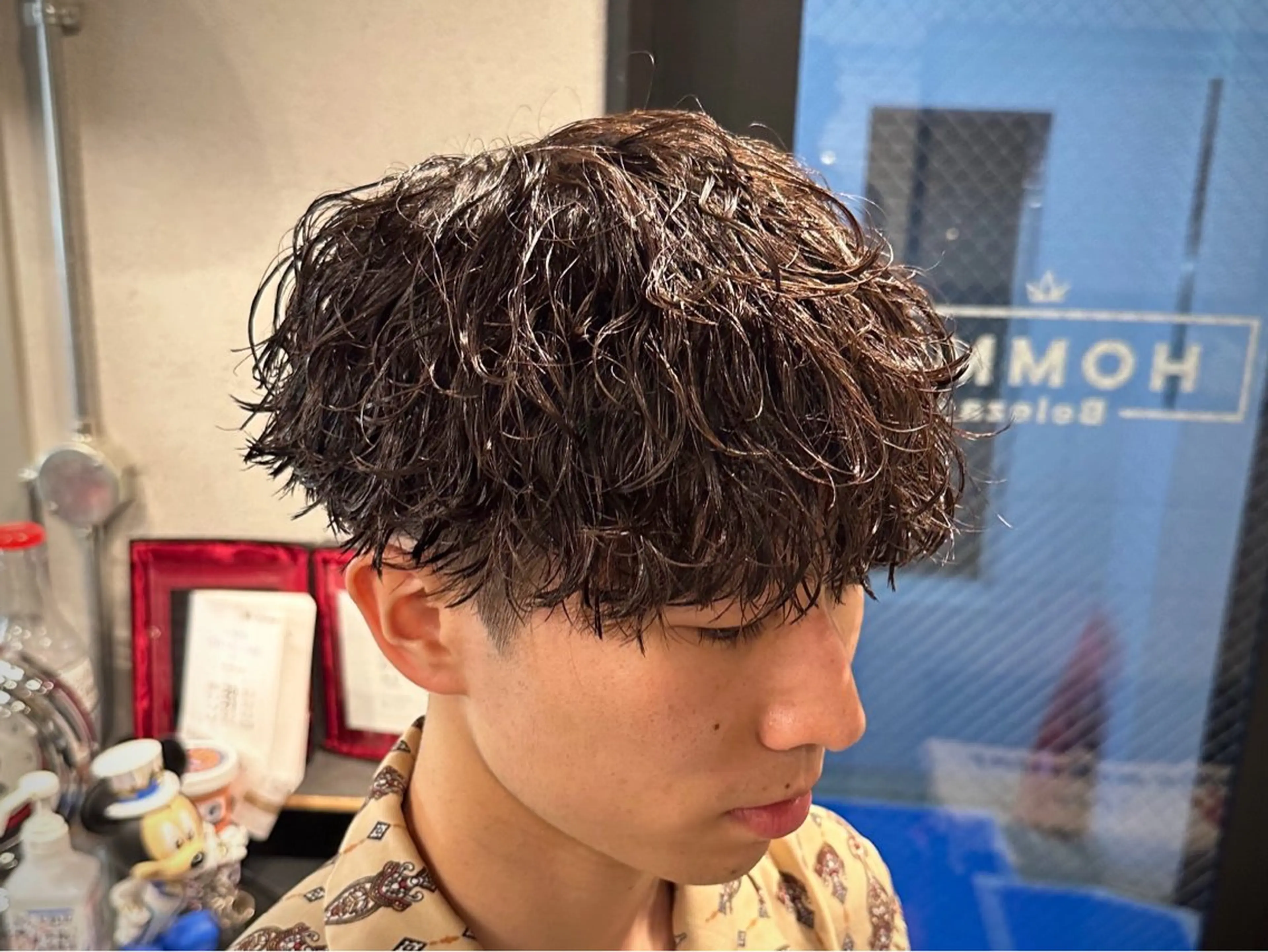 ショート パーマ メンズ メンズパーマ 波巻きパーマ スパイラルパーマ カット パーマ トリートメント ツイスパ/メンズ パーマ/歩夢のヘアスタイル