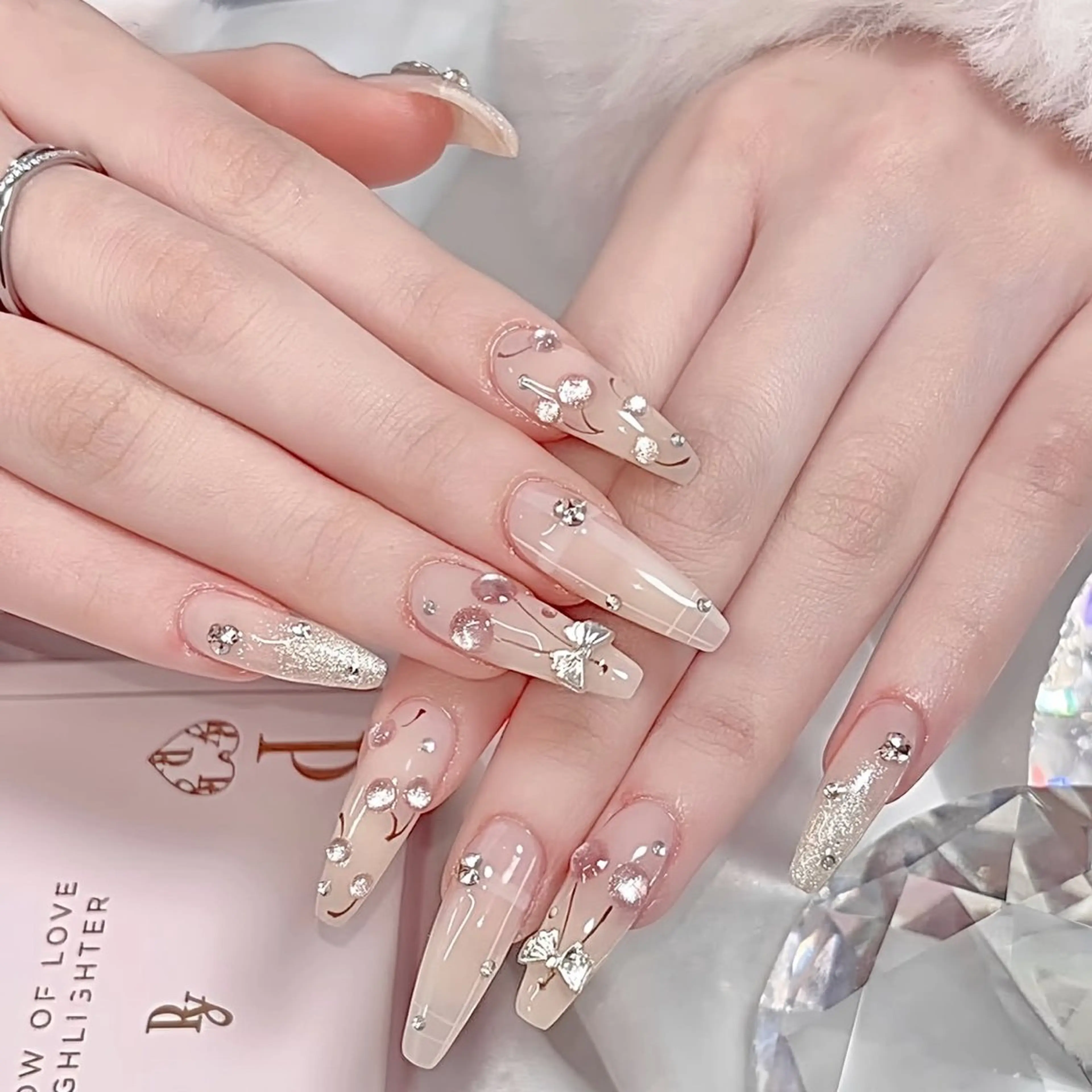 ネイル ハンドネイル D-BEAUTY Nailsalonのネイルデザイン