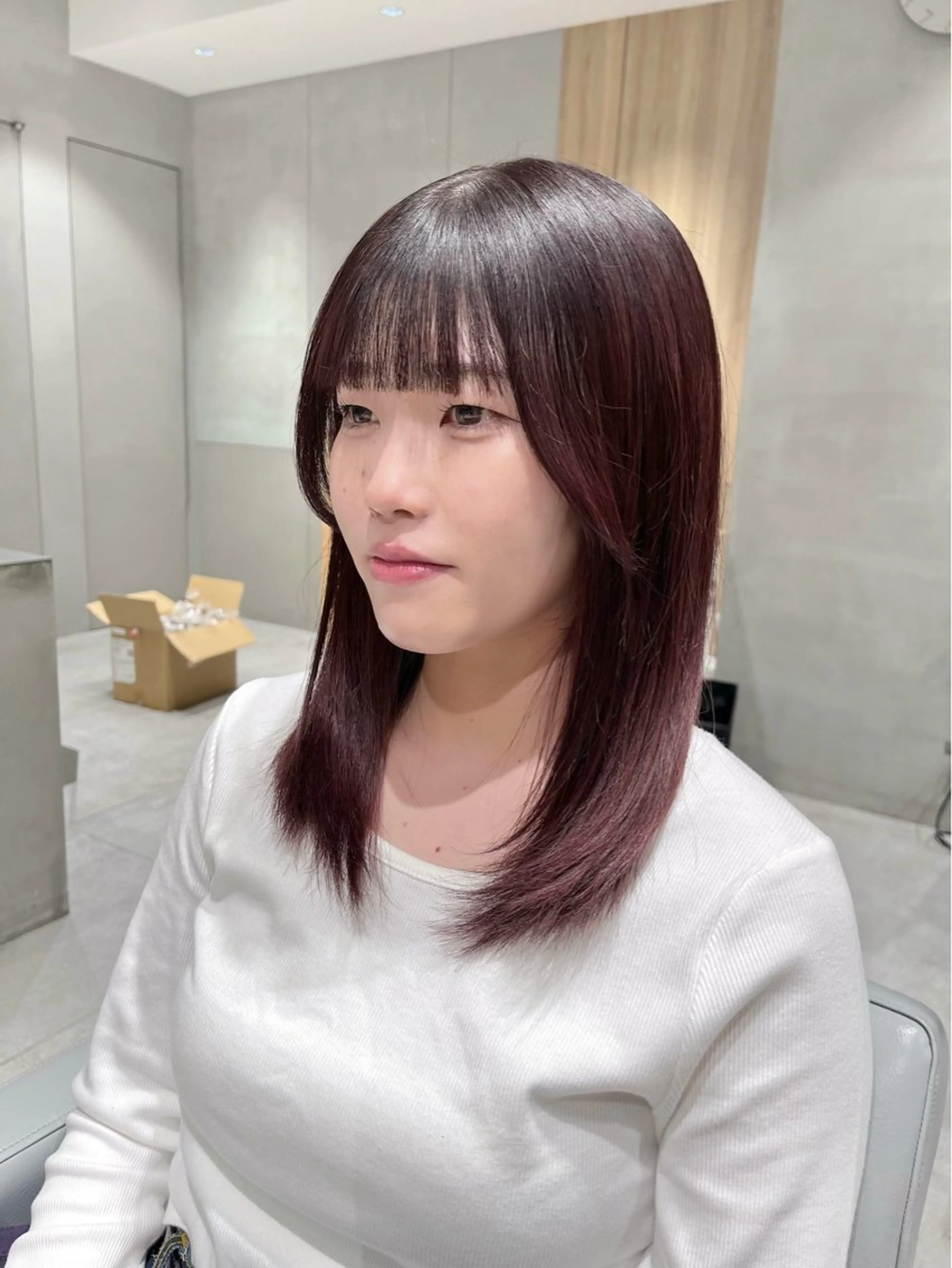 ミディアム カラー 顔周りカット 小顔カット トリートメント ツチド ハナのヘアスタイル