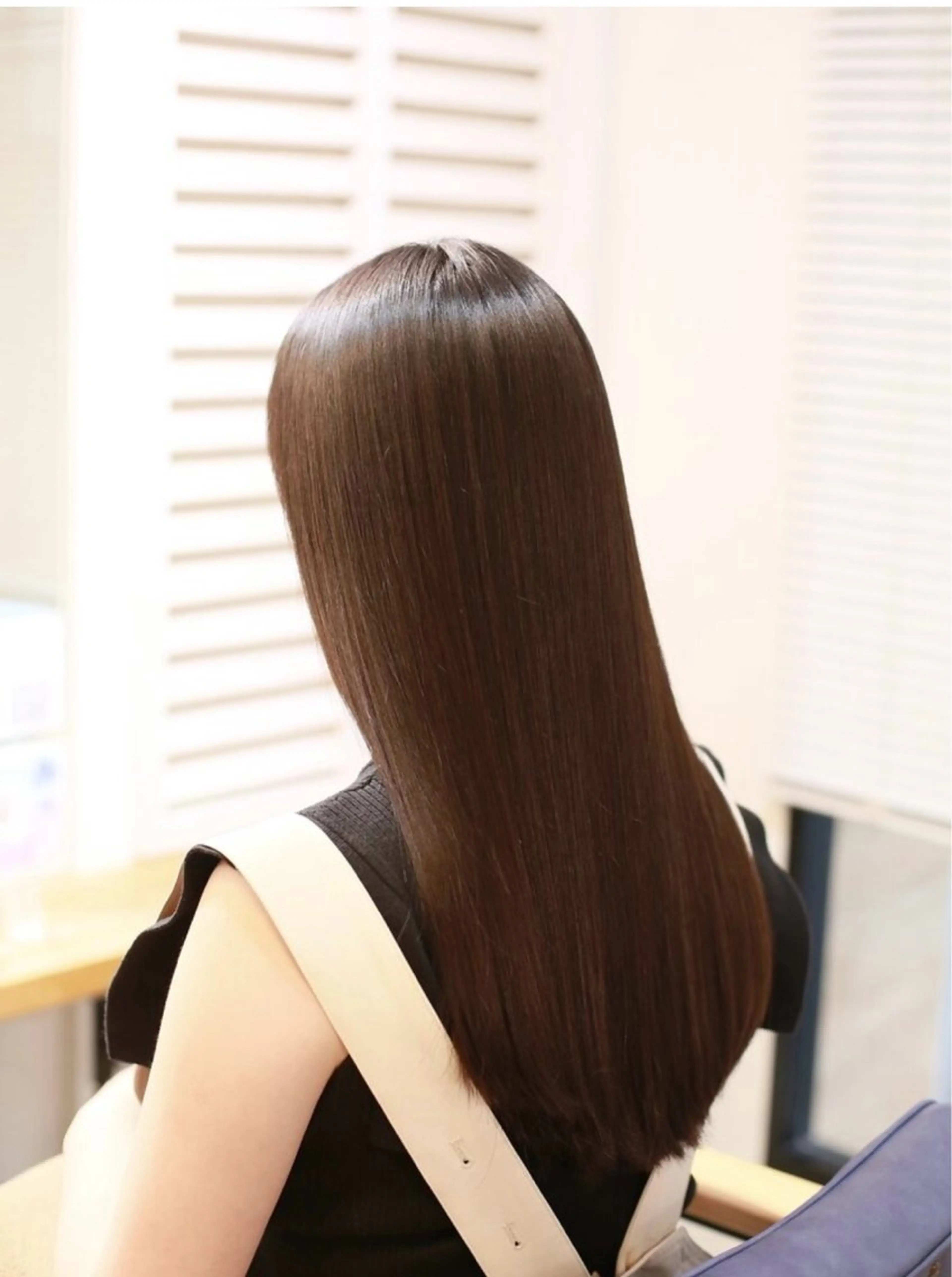 オイルストレート【縮毛矯正】ヘアチェンジナシ整えカット✂️➕1000円の写真