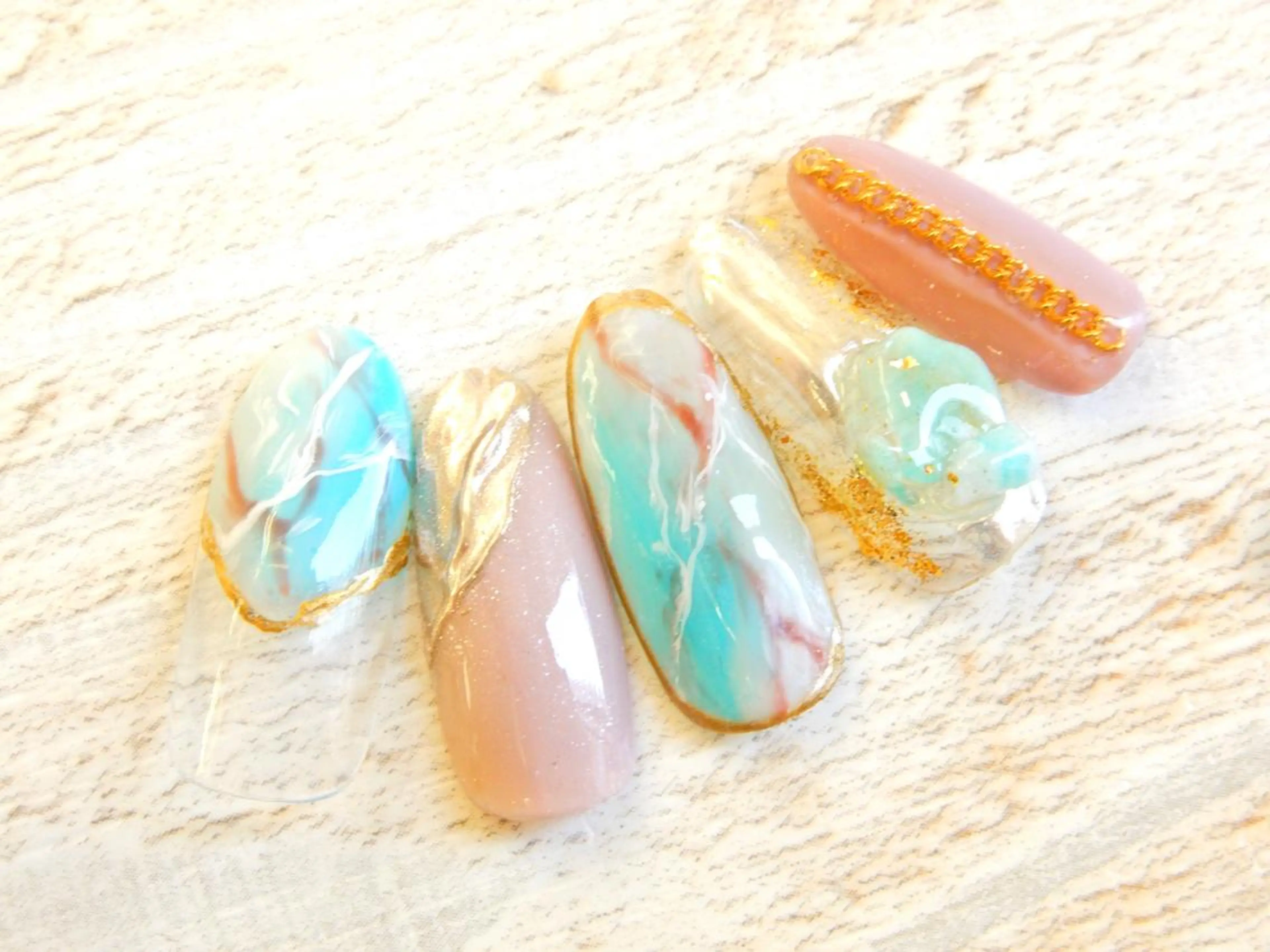 ネイル ミラーネイル Dolce.Nail 柏店のネイルデザイン