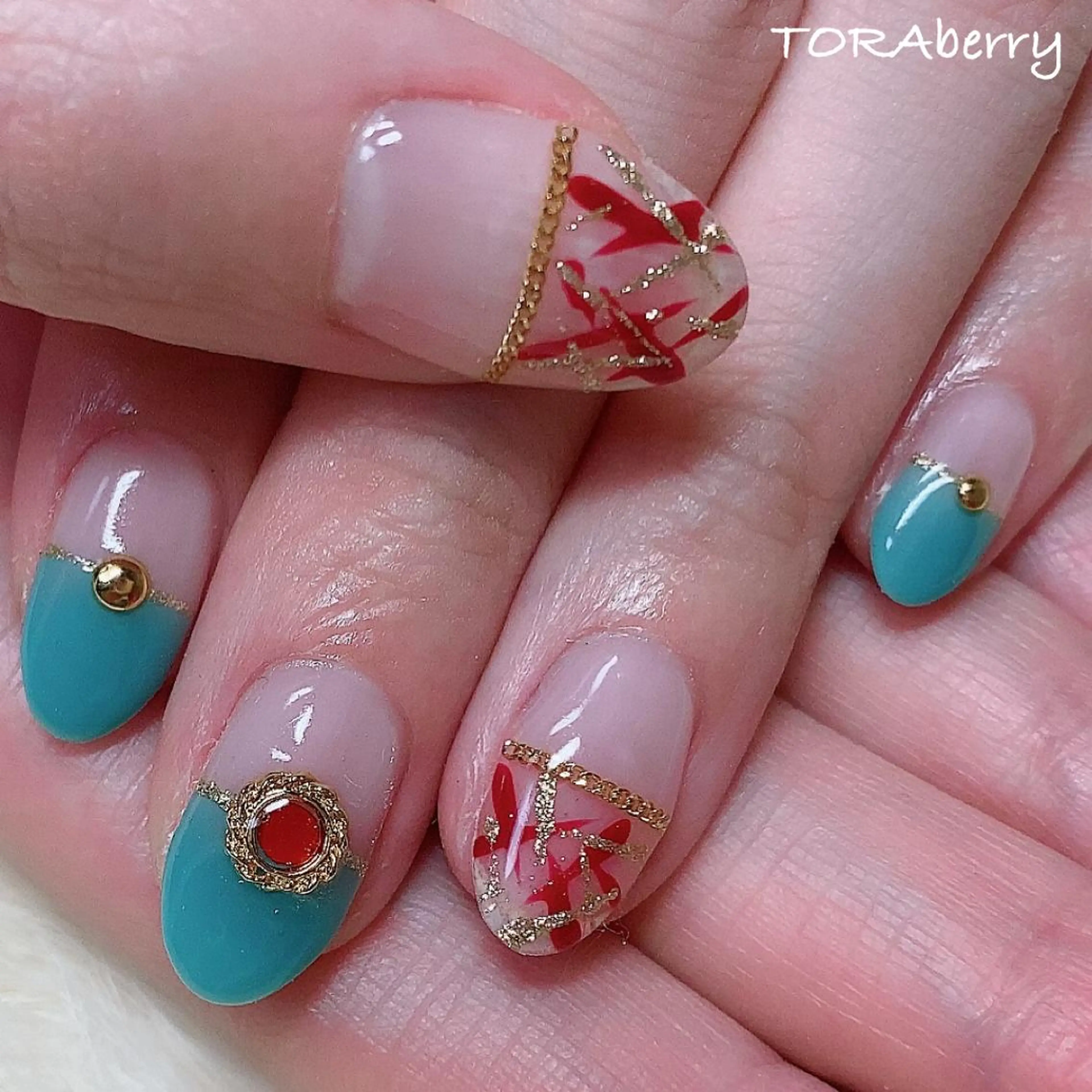 ネイル フレンチネイル ハンドネイル ネイリスト なつみのネイルデザイン