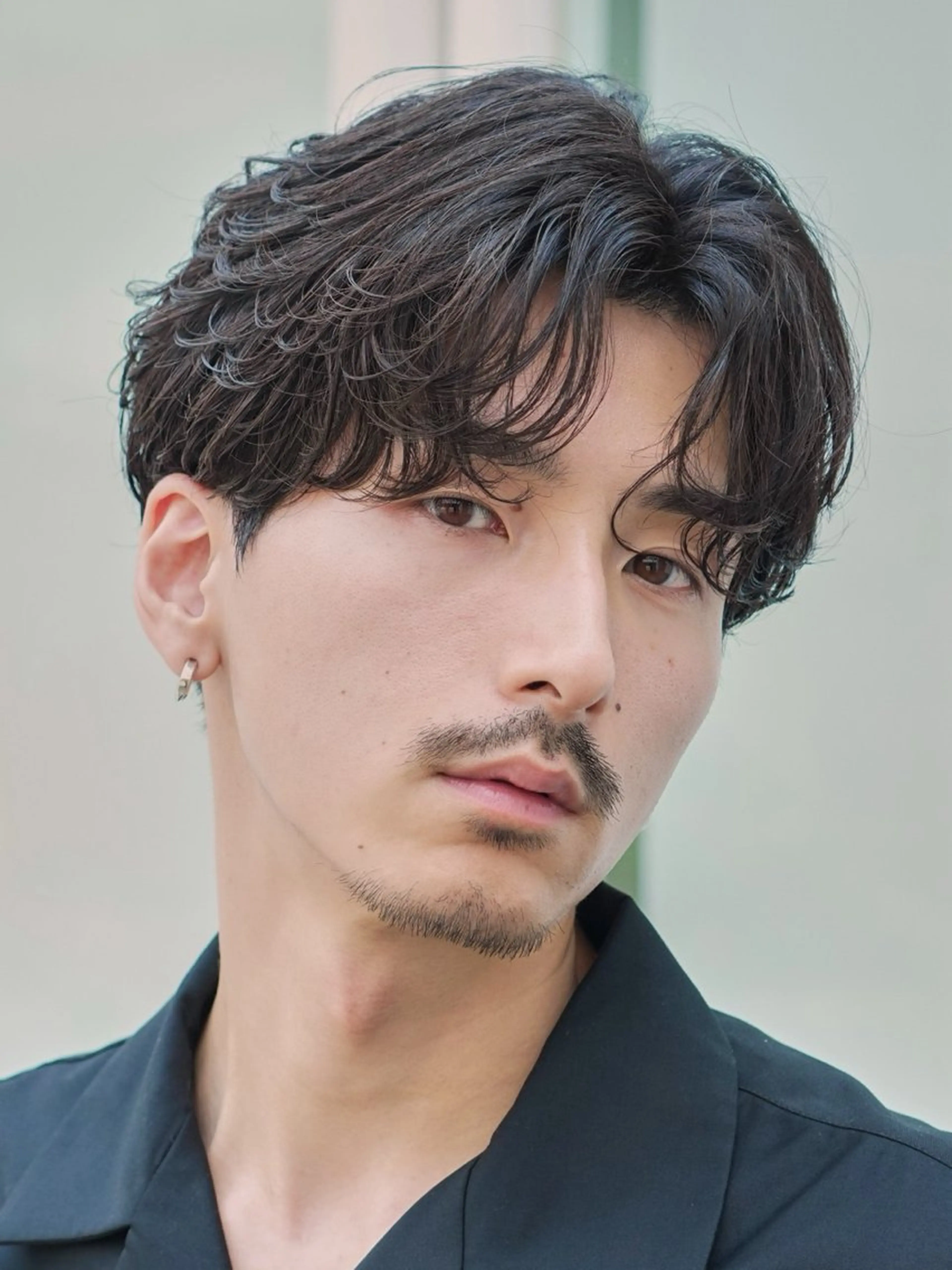 パーマ メンズ センターパート フェザーパーマ メンズパーマ ニュアンスパーマ パーマ 原宿 フェザーパーマ fifth イノウエのヘアスタイル