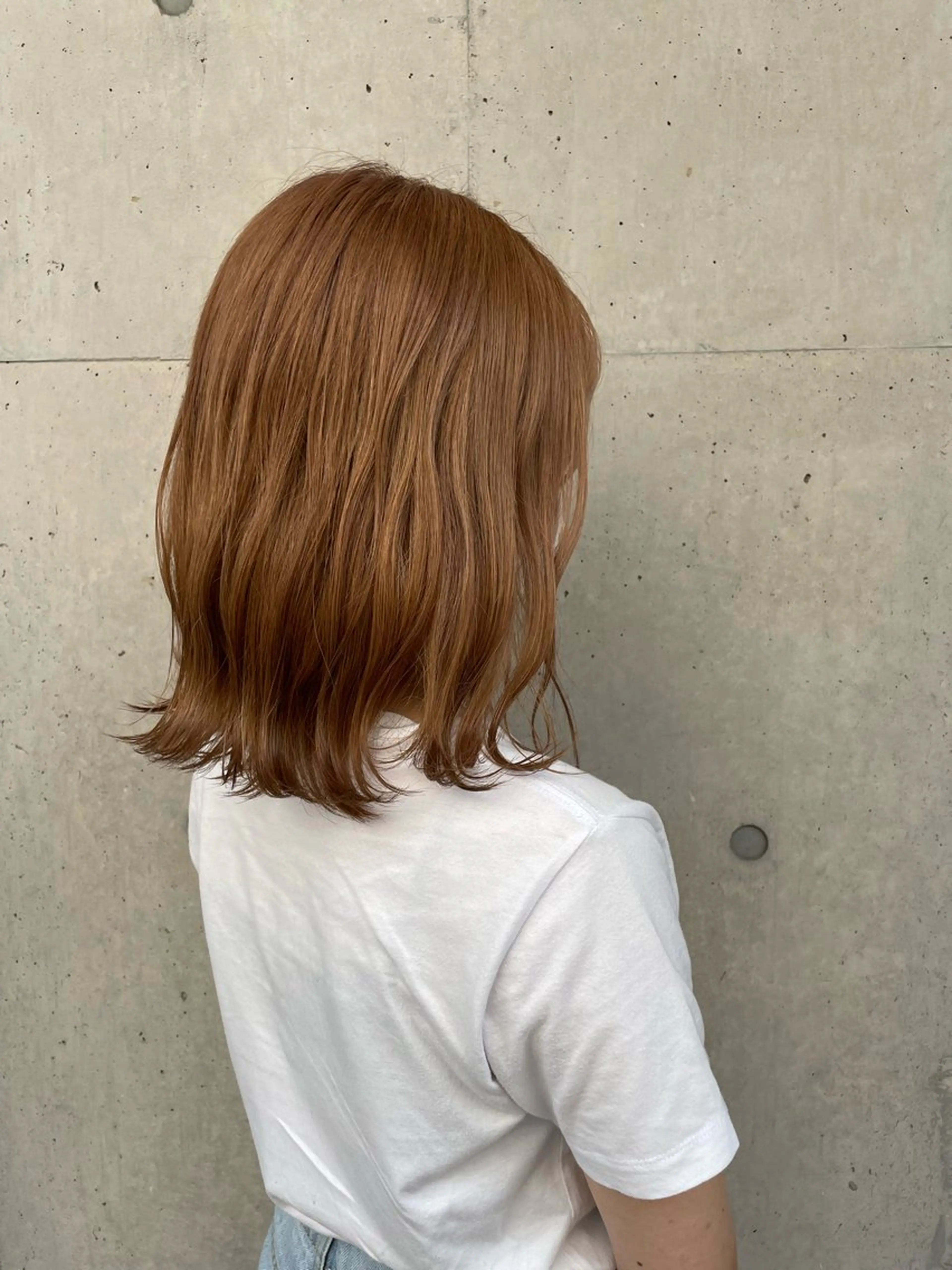 ミディアム カラー ベージュカラー ブリーチ オレンジ オレンジベージュ コバヤシ カオンのヘアスタイル