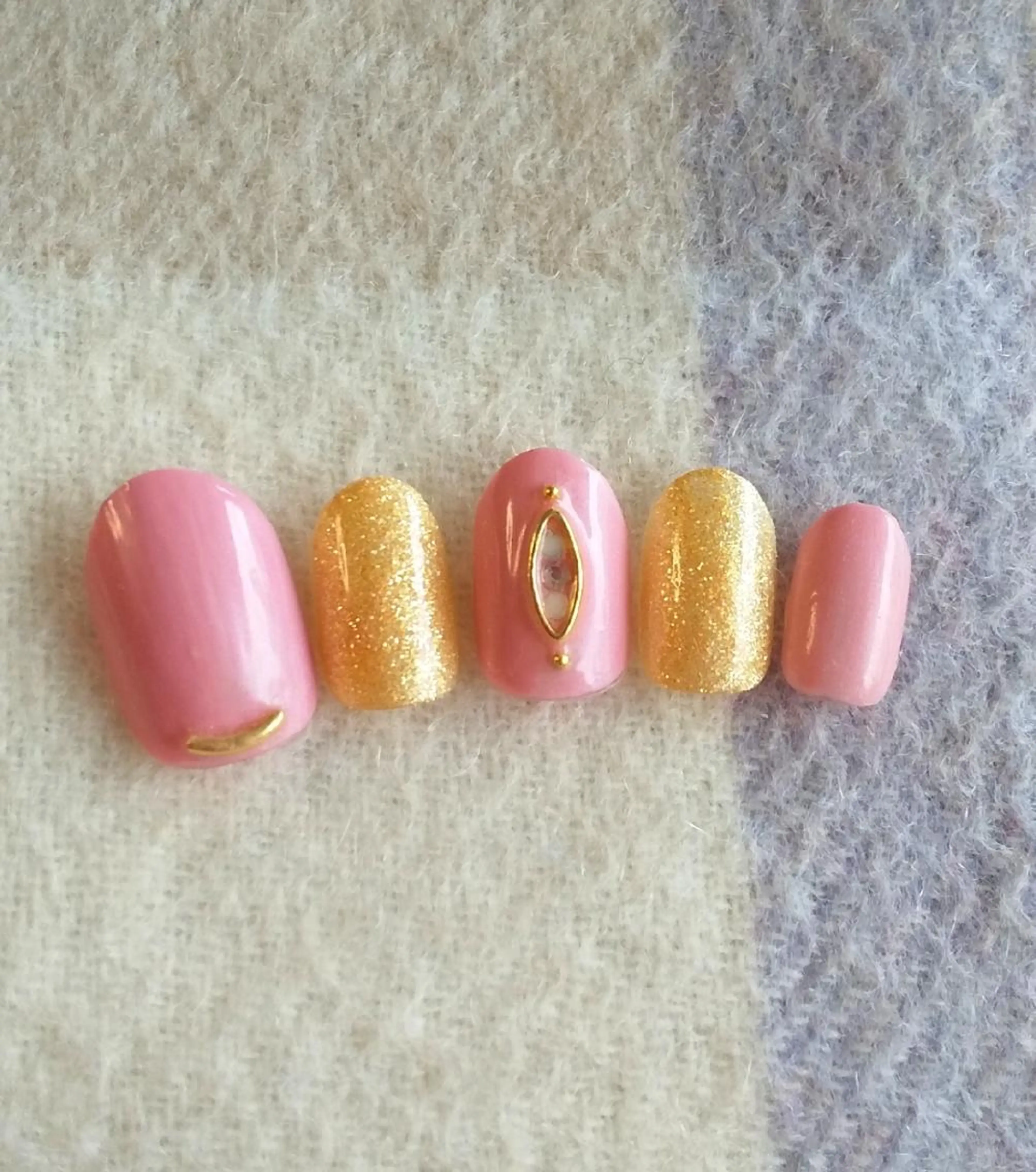 ジェルデザインB ★丁寧なケア＆オイルでお仕上げ★の写真