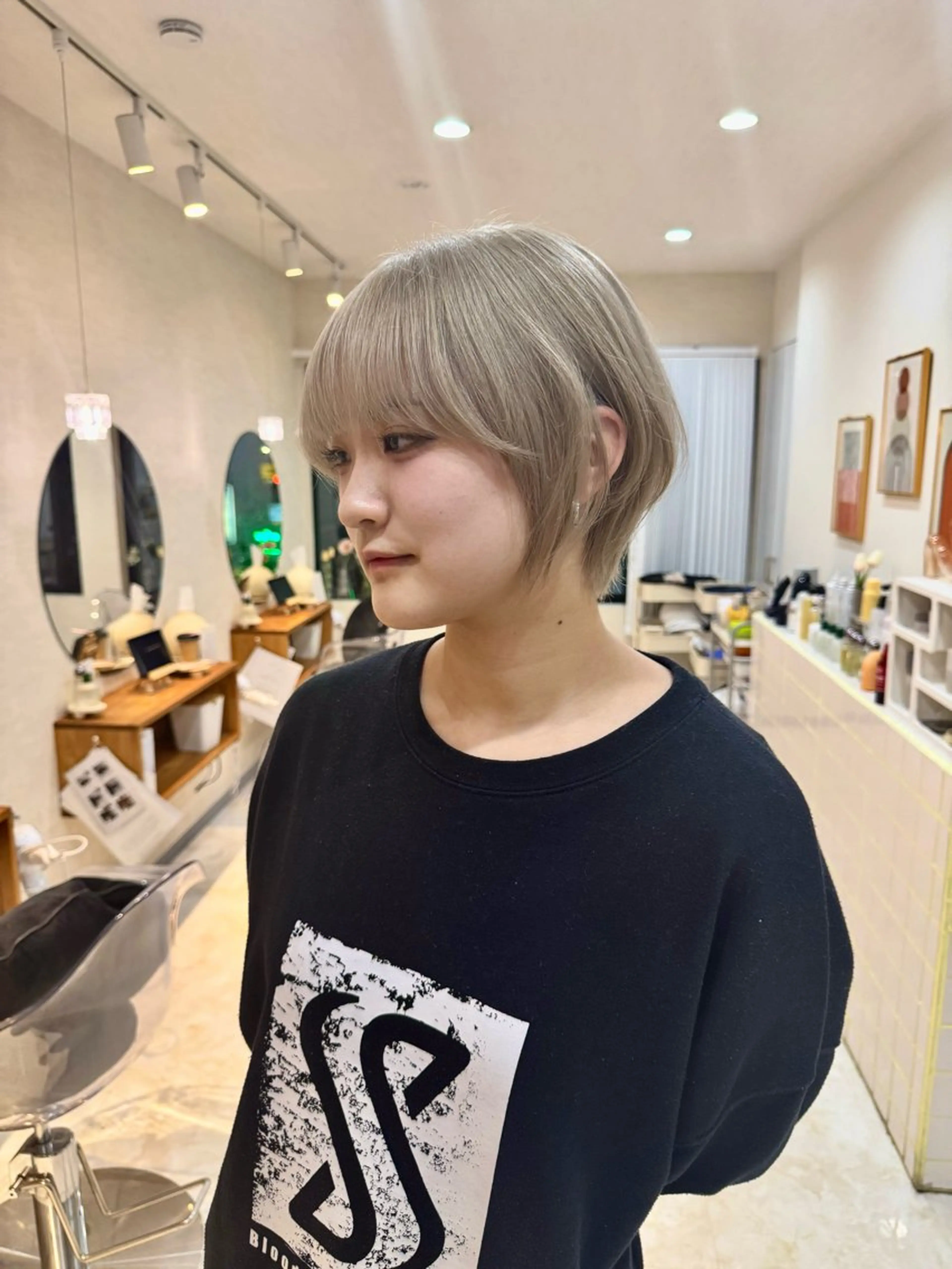 ショート カラー カット 縮毛矯正 トリートメント コイデ リュウセイのヘアスタイル