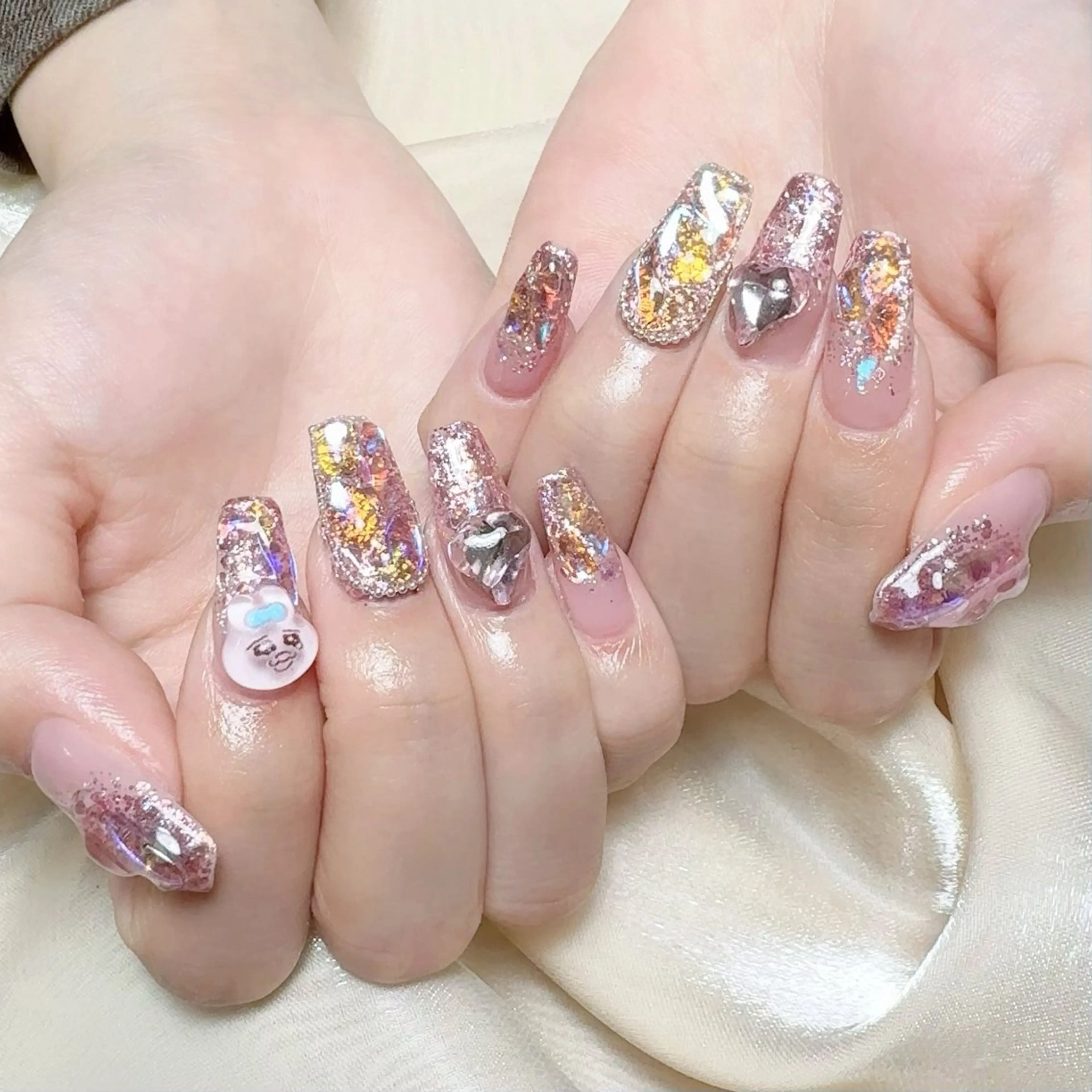 メンズ ネイル メンズ韓国風 アートネイル オーロラネイル ガーリー キラキラネイル ハンドネイル Nail salon 木にいるのネイルデザイン