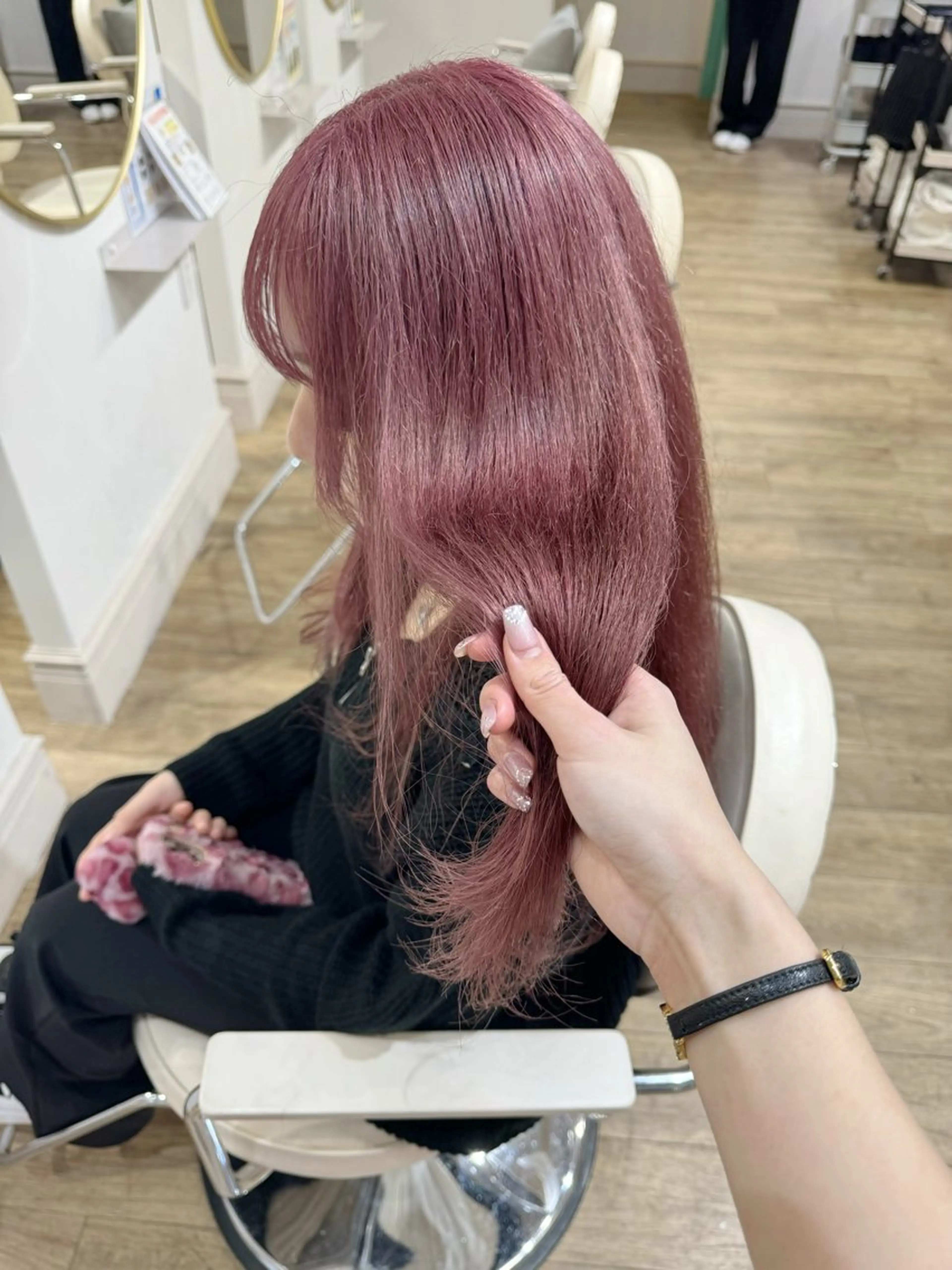 ロング カラー ヘアカラー 🌷柔らかクリーミー 🤍kirari🌷のヘアスタイル