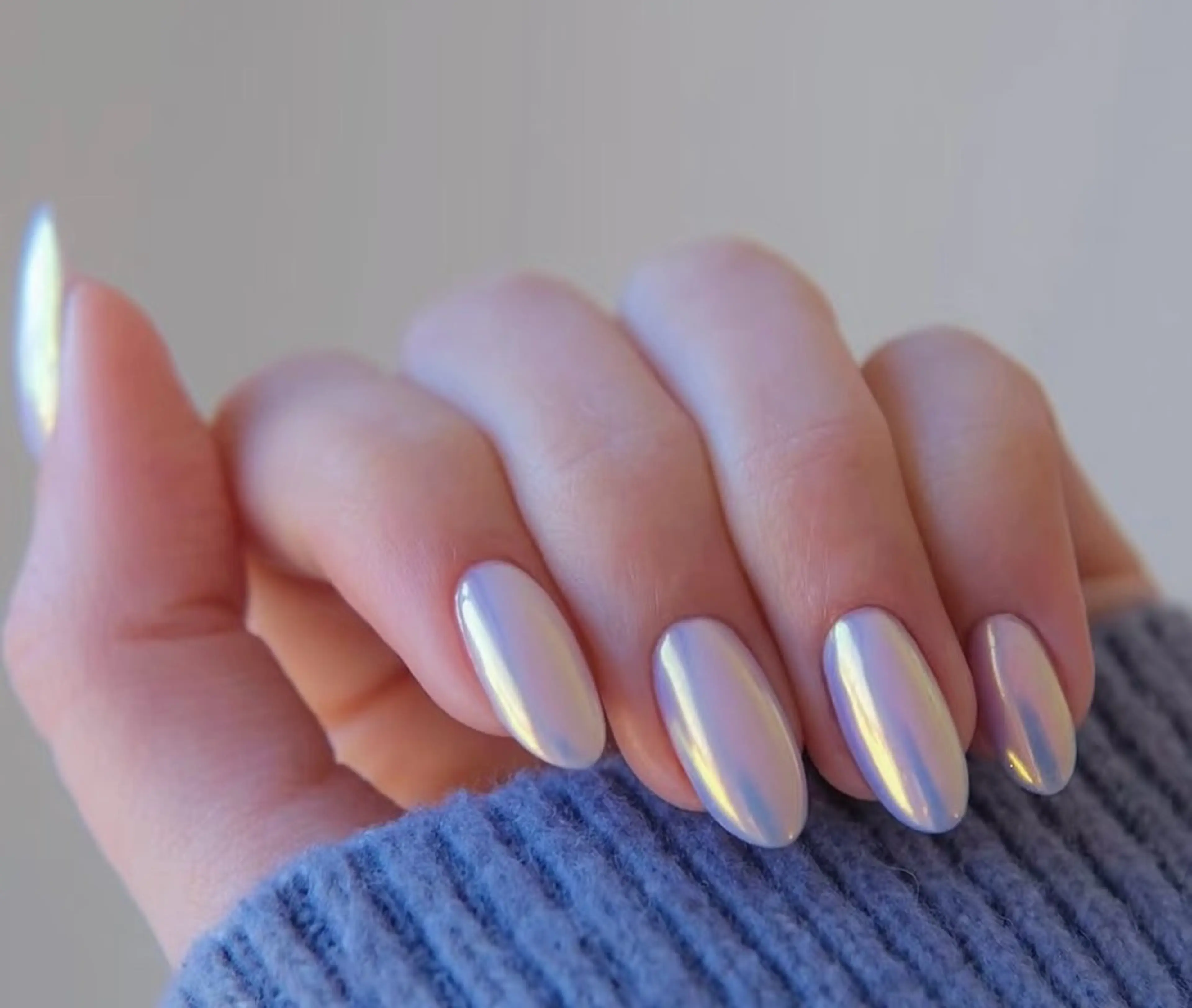 🪞ミラーor オーロラワンカラー&🌺パーツ２個付き(ベースある)の写真