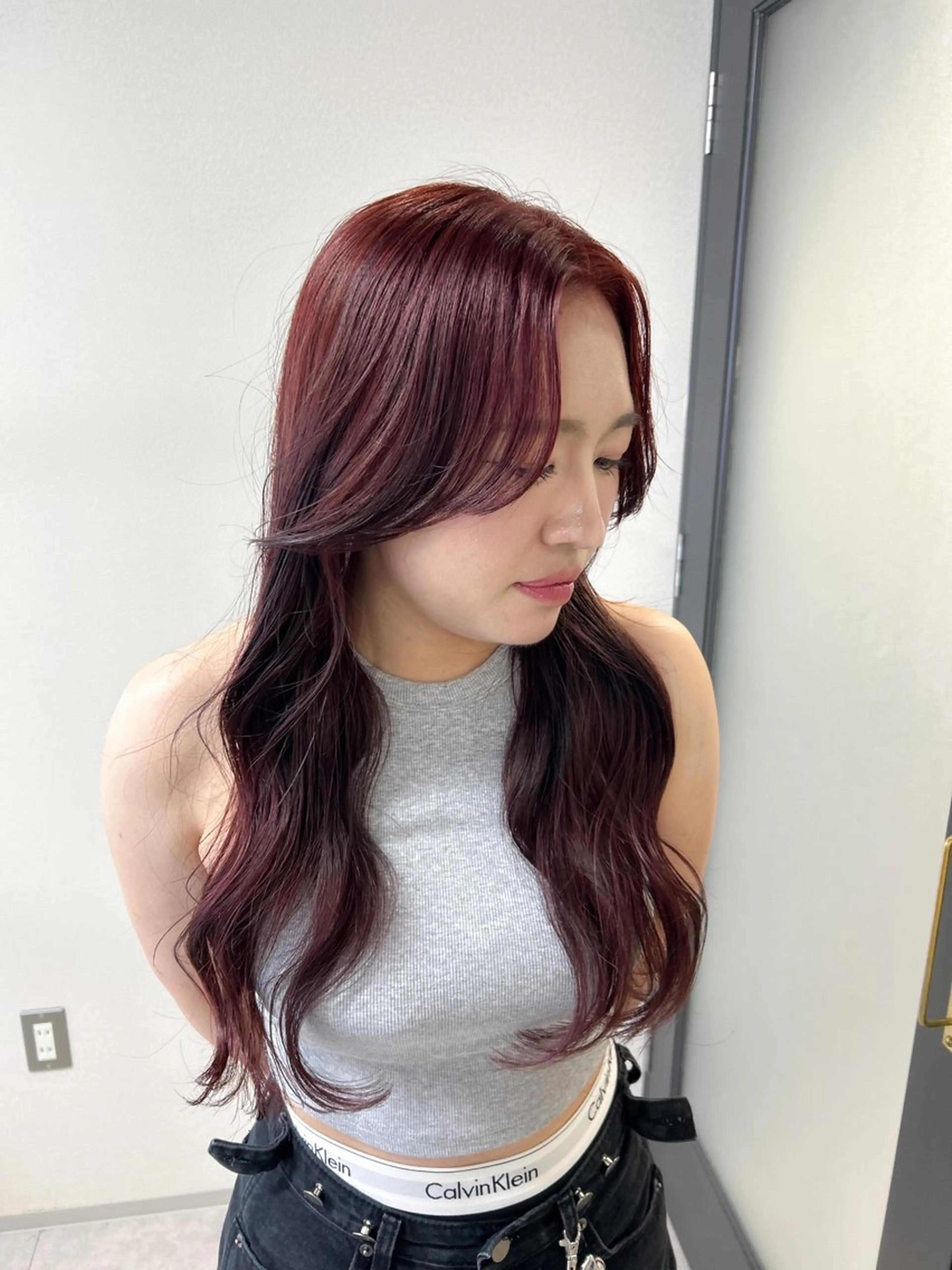 ロング カラー ブリーチ ダブルカラー ブリーチなしカラー レッドカラー DOULAQ所属・AKO .のヘアスタイル