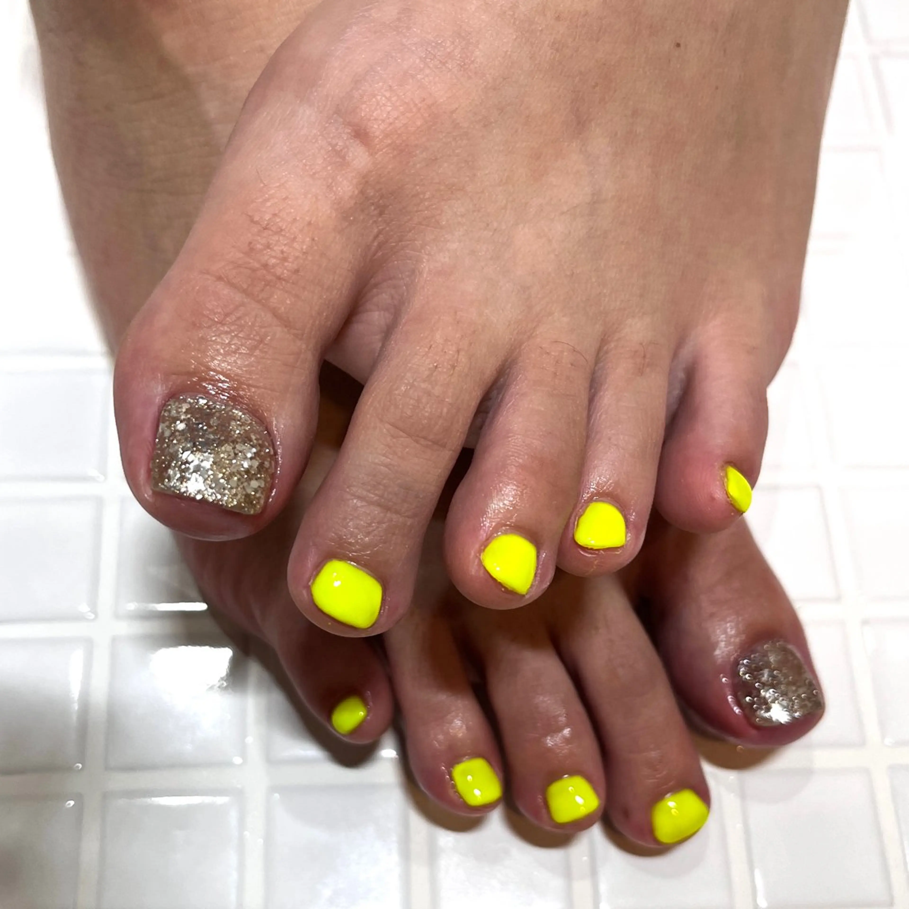 ネイル フットネイル 深井 文音のネイルデザイン