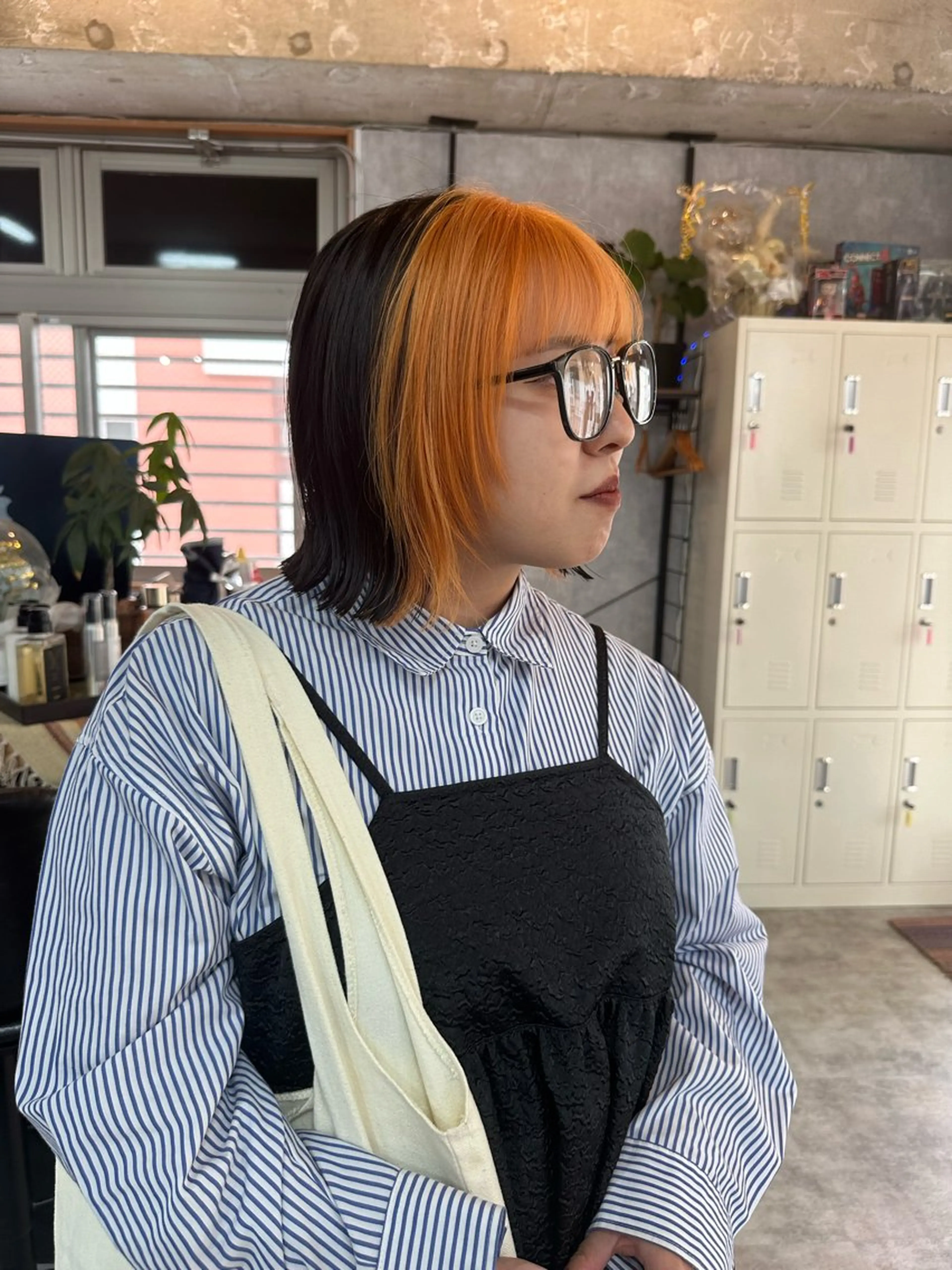 ショート 切りっぱなしボブ ショートボブ ハンサムショート 丸みショート ボブ カット ヘアカラー トリートメント モテ髪/ボブ/ショー ト/アダチフウトのヘアスタイル