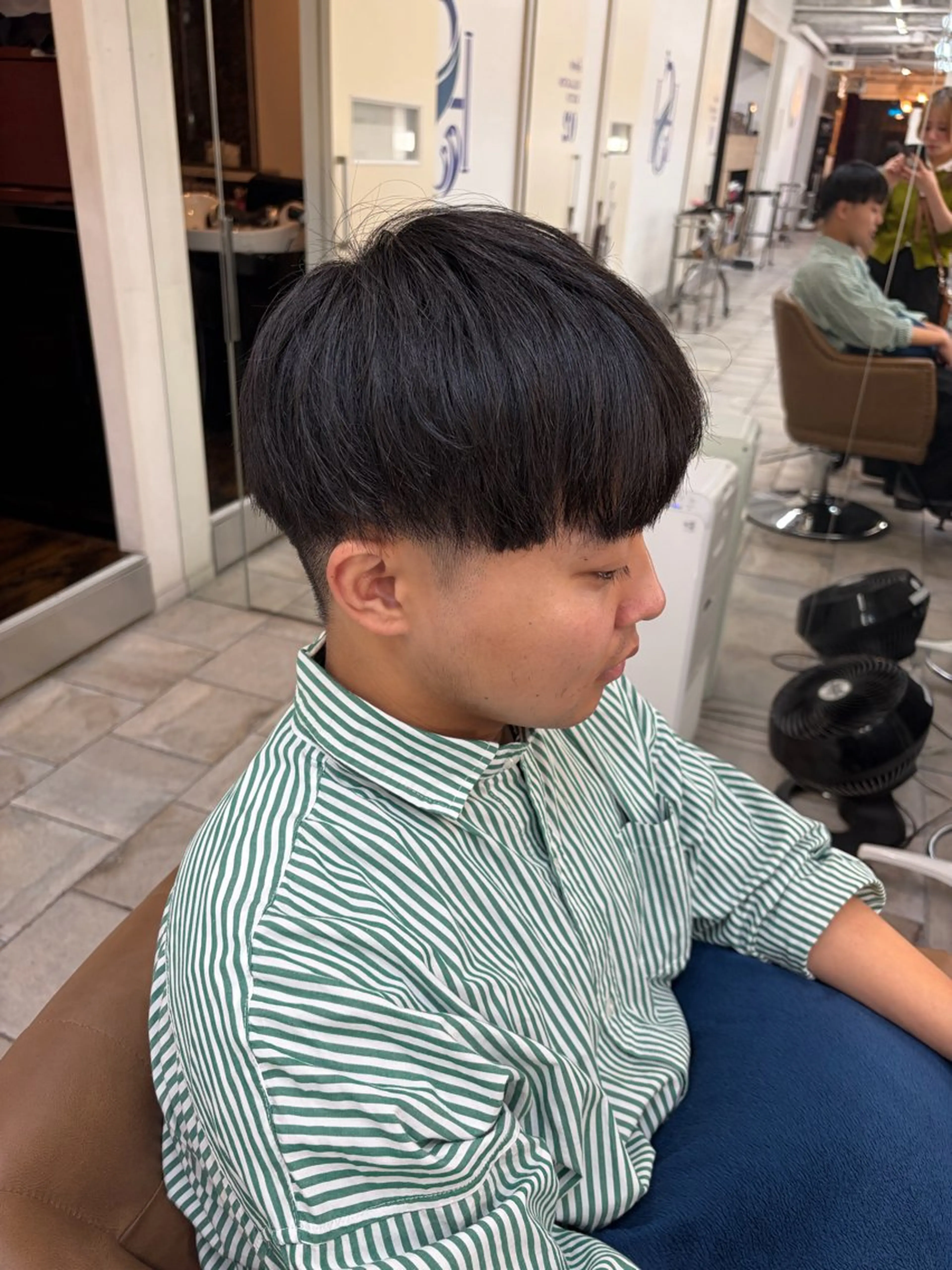 ショート カット トリートメント ヘッドスパ カラー/アイリスト 麻優のヘアスタイル