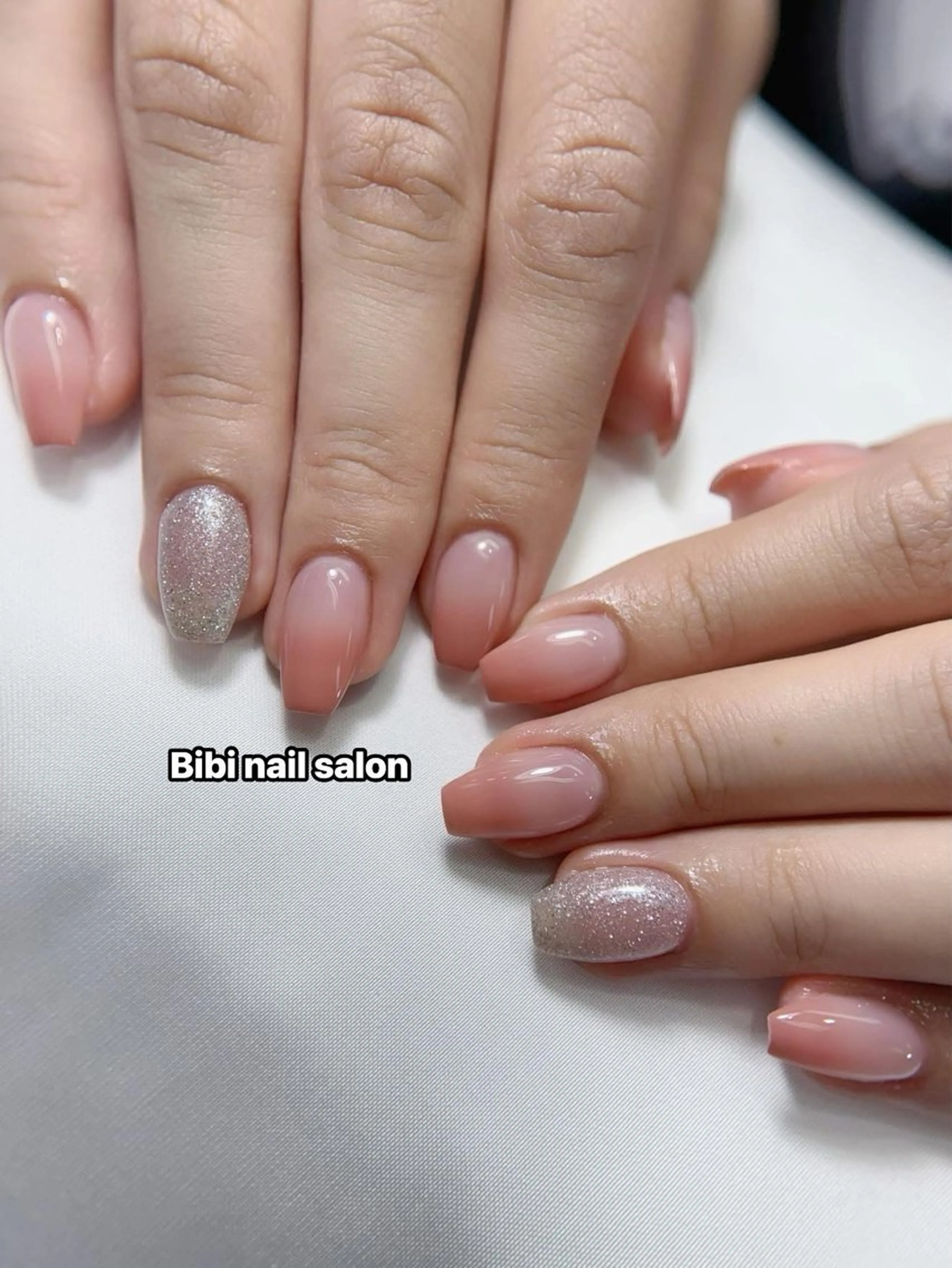 ショート ハンドネイル Bibi beauty spa Osaka所属・Chann Channのネイルデザイン