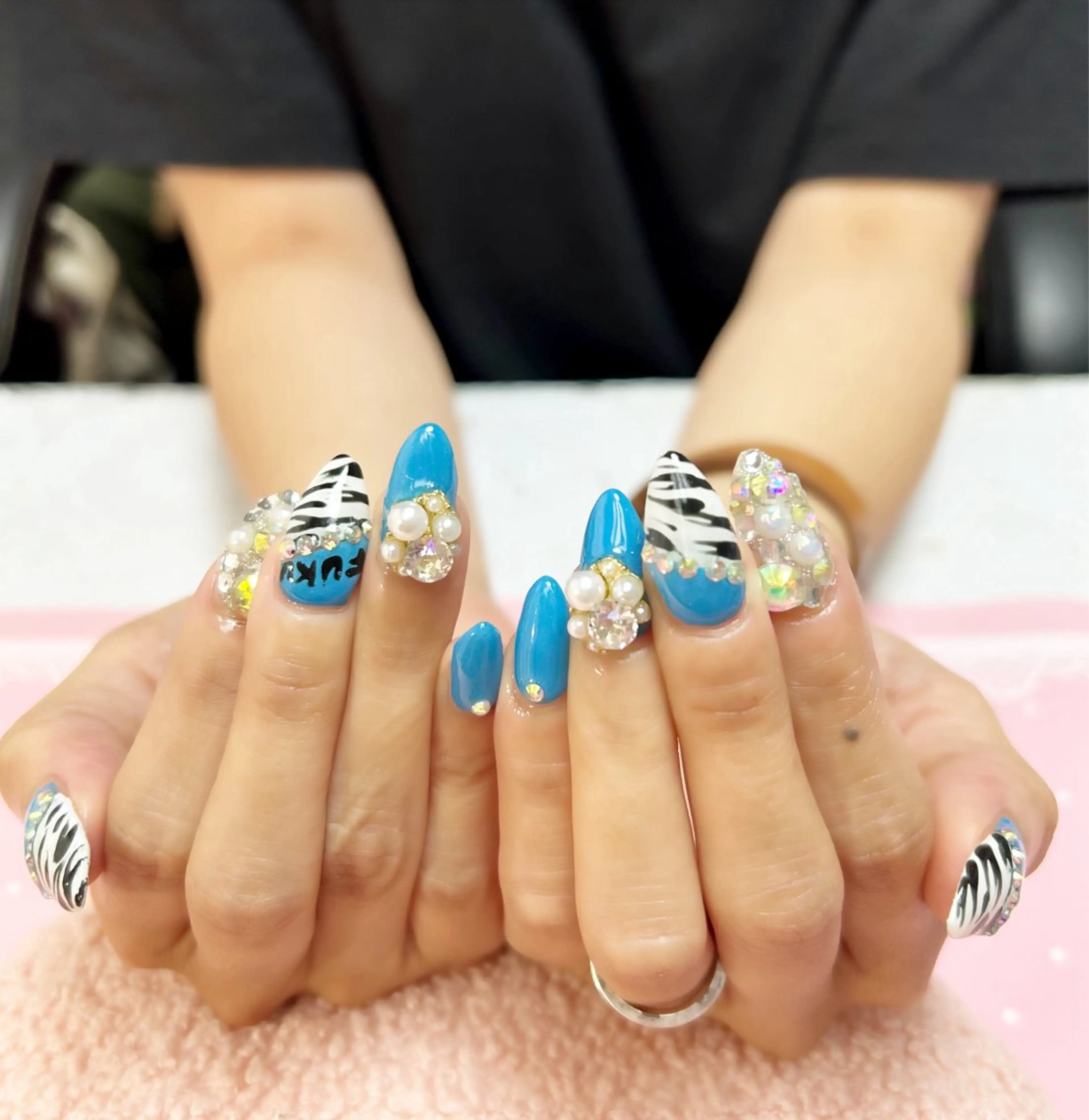 ネイル GＬA D所属・ＧＬAD グラットのネイルデザイン