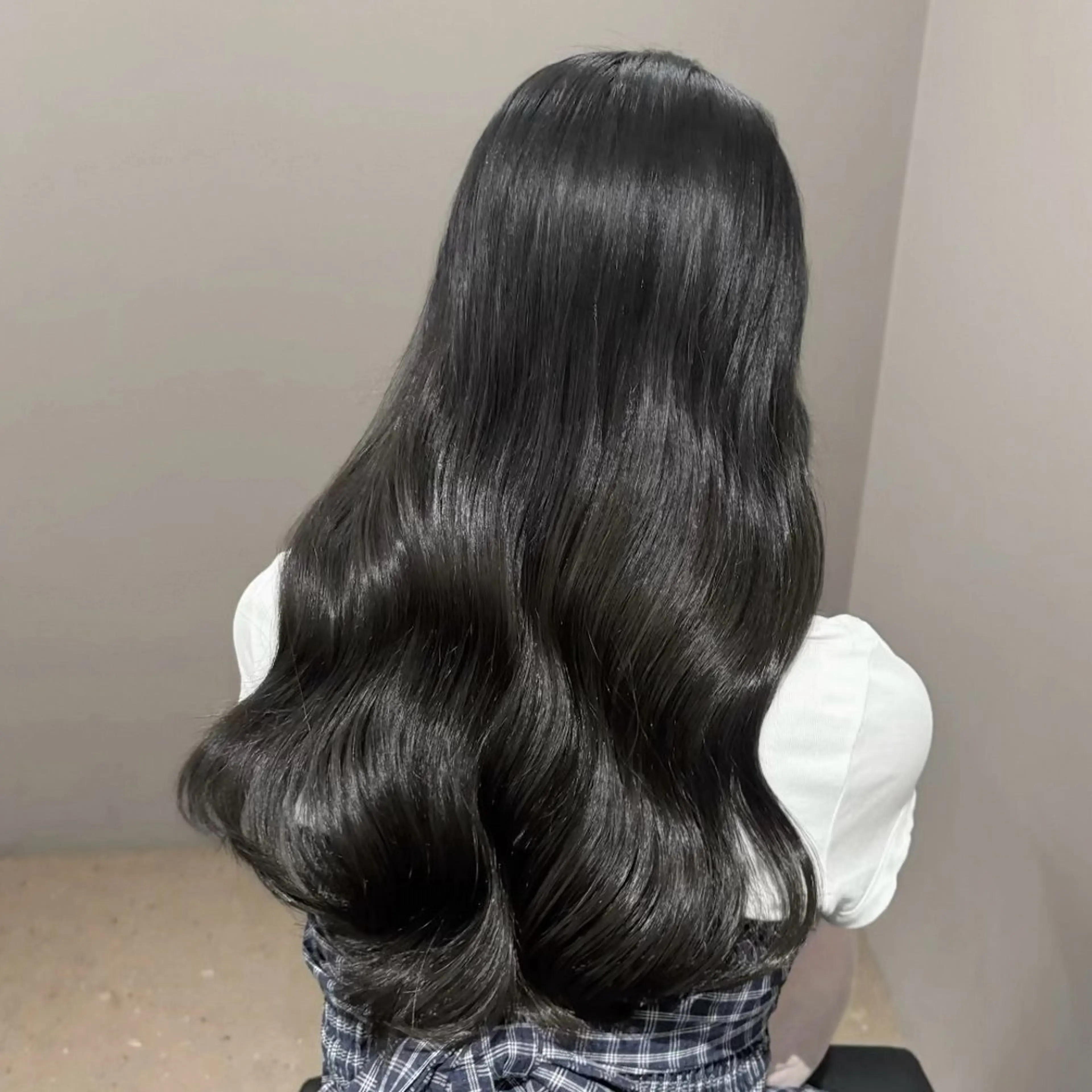 セミロング カラー カット ヘアカラー トリートメント グレージュ🐰透明感 カラー🫧akihoのヘアスタイル