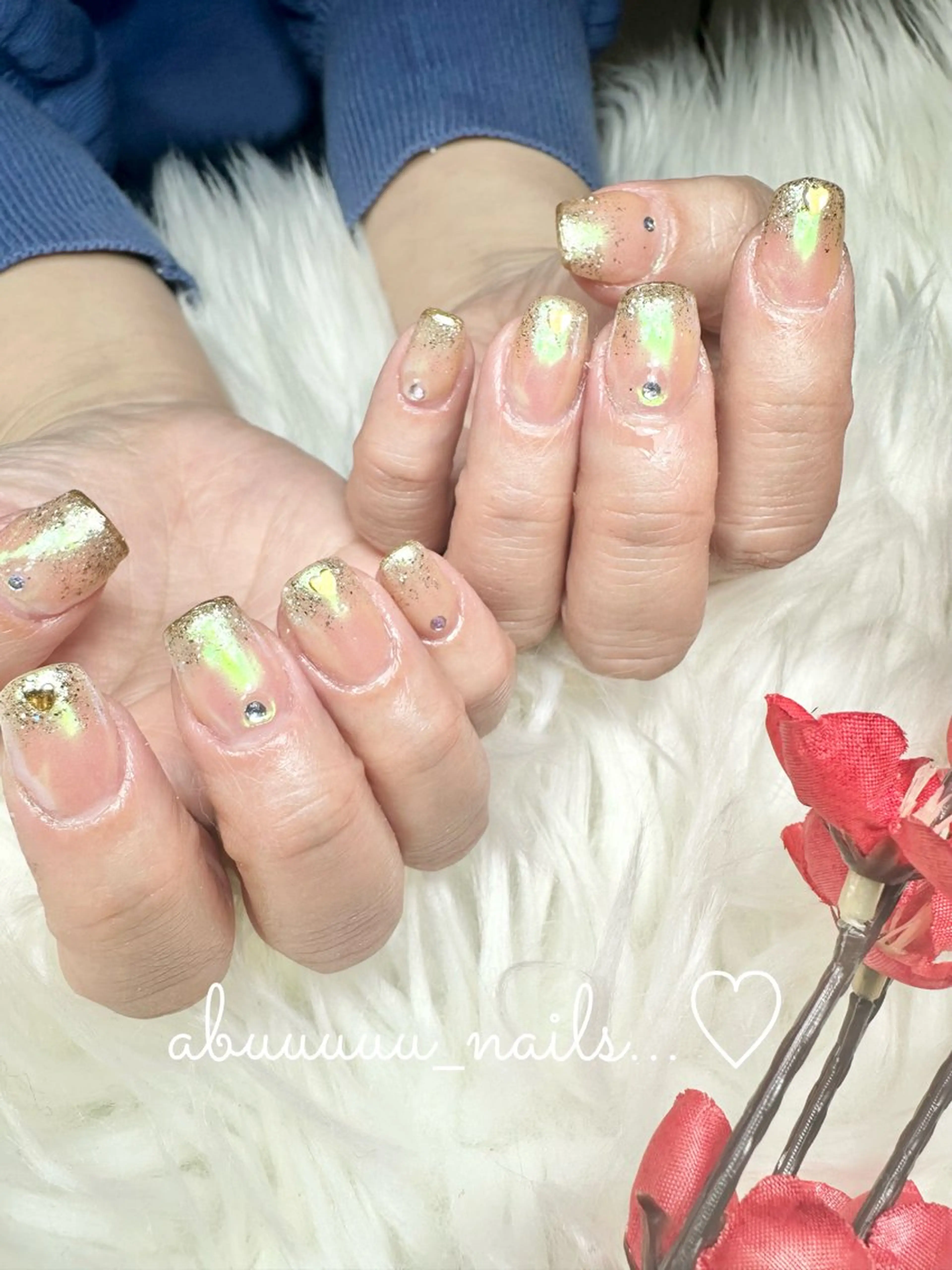 ネイル オーロラネイル ラメ(グリッター) ラメグラデーション ハンドネイル abuuuuu nailsのネイルデザイン