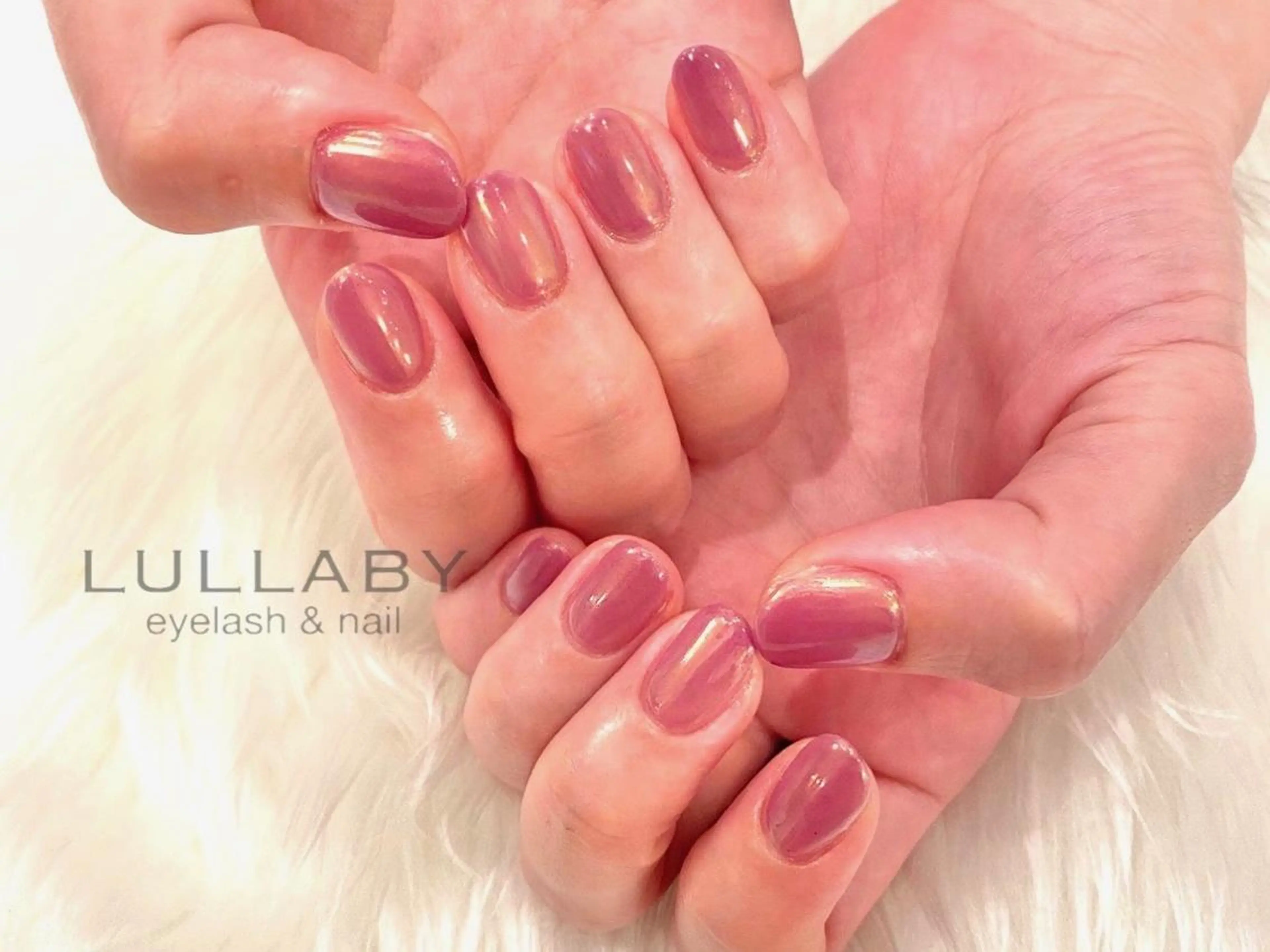 ネイル LULLABY 銀座並木通り店のネイルデザイン