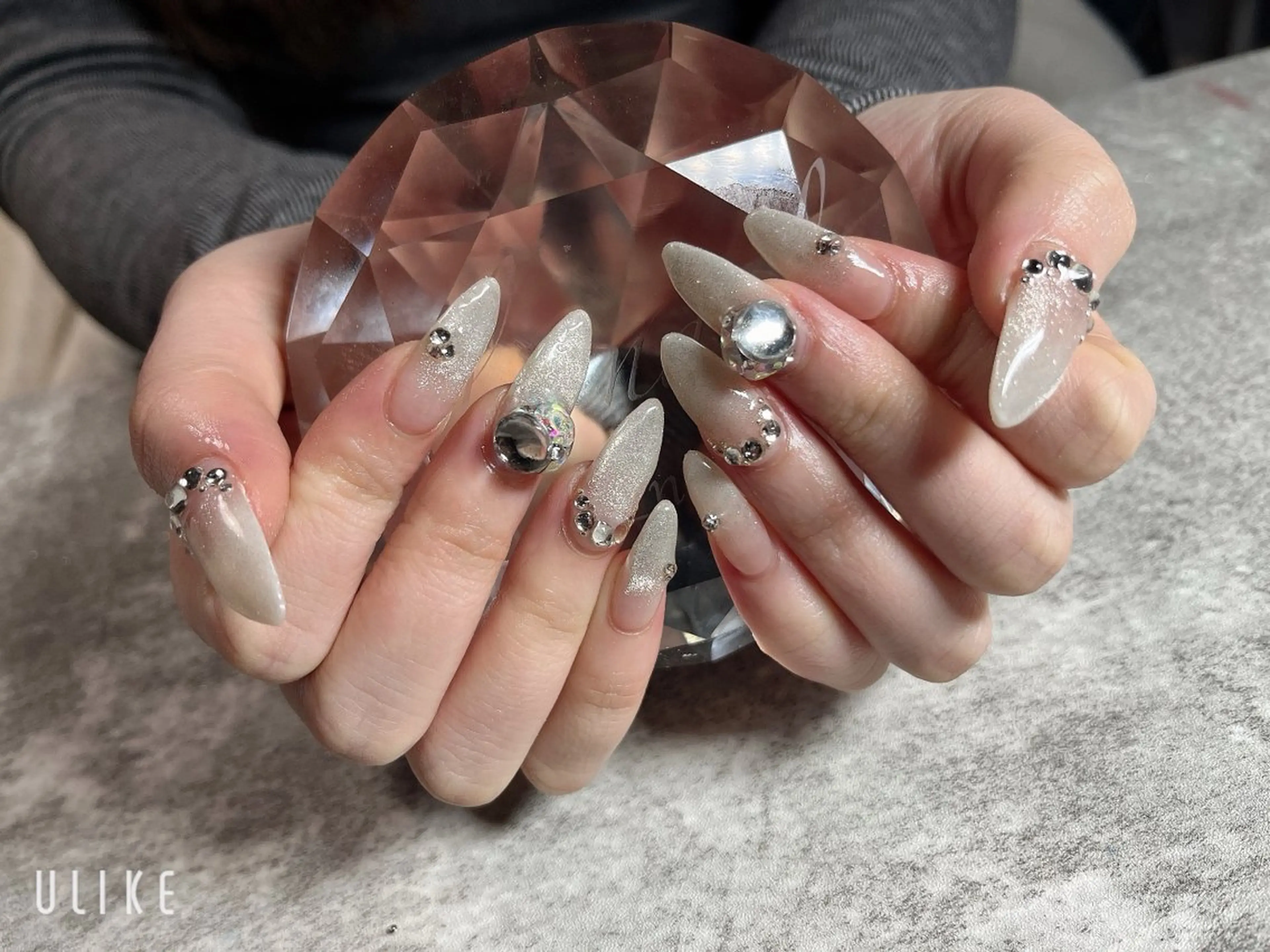 ネイル 長さ出し シンプルネイル ネイルチップ 佐野 愛美のエステ・リラクイメージ