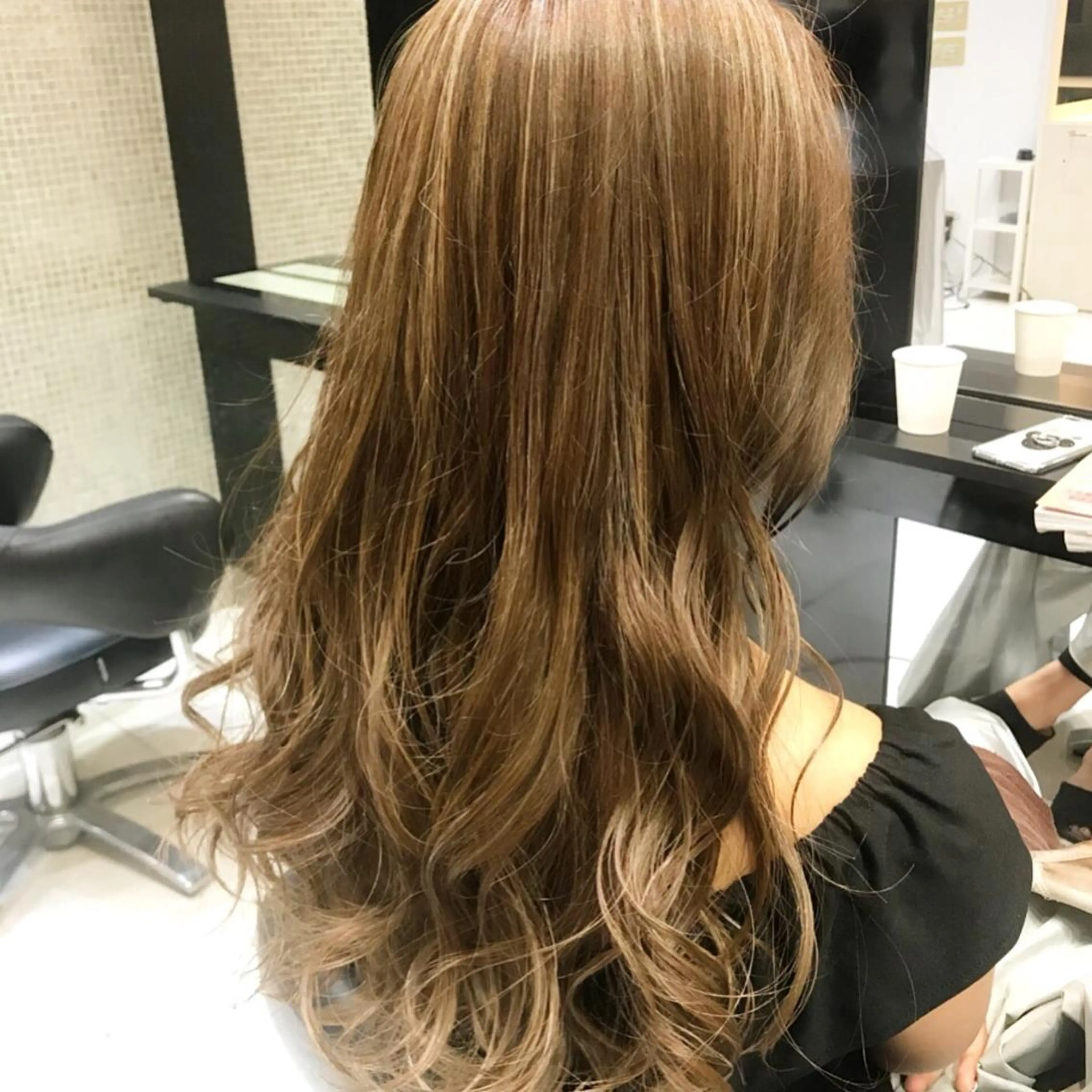 ロング カラー ヘアカラー トリートメント ✨ハイトーン✨透明感 ✨生神　優季のヘアスタイル