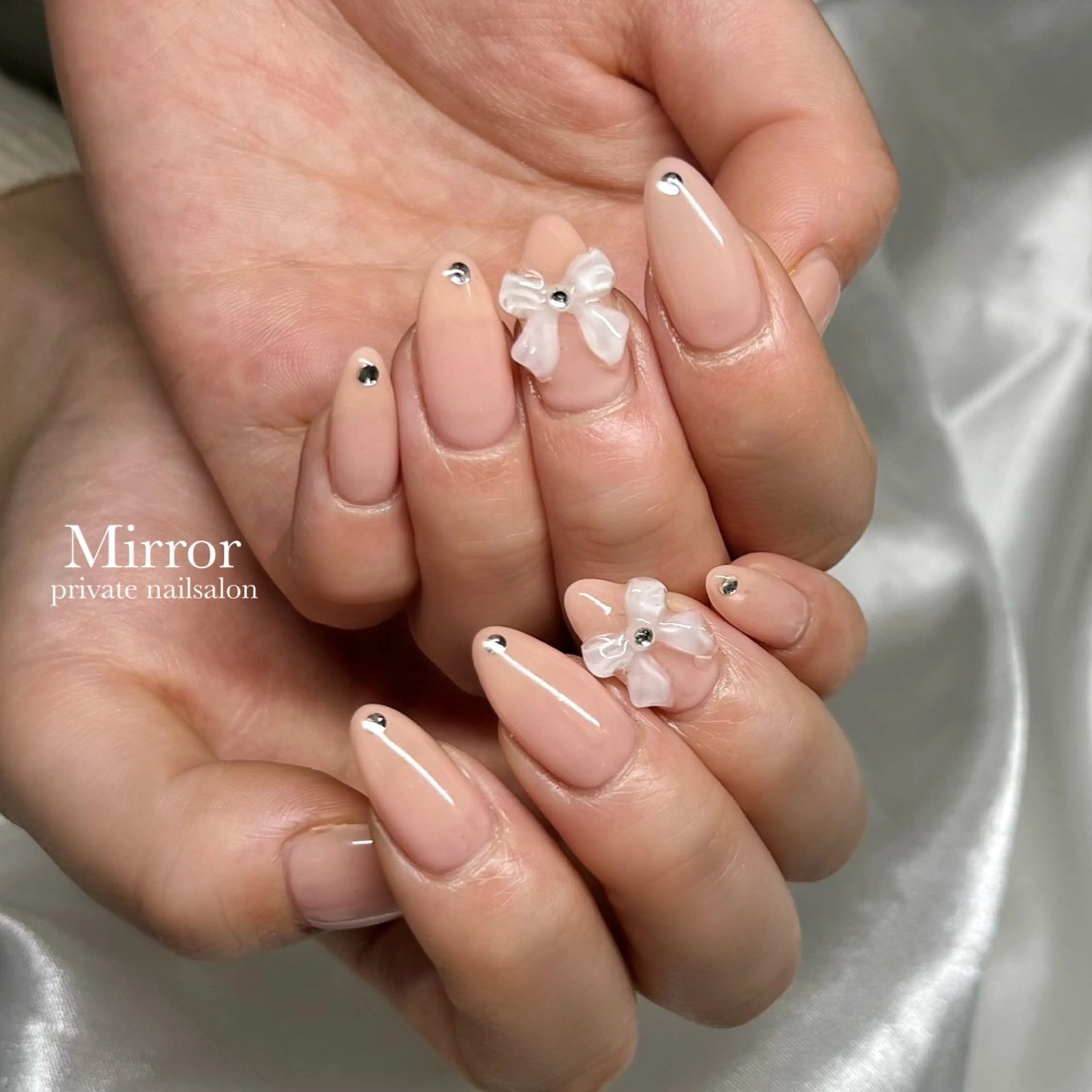 ネイル nailsalon Mirrorのネイルデザイン