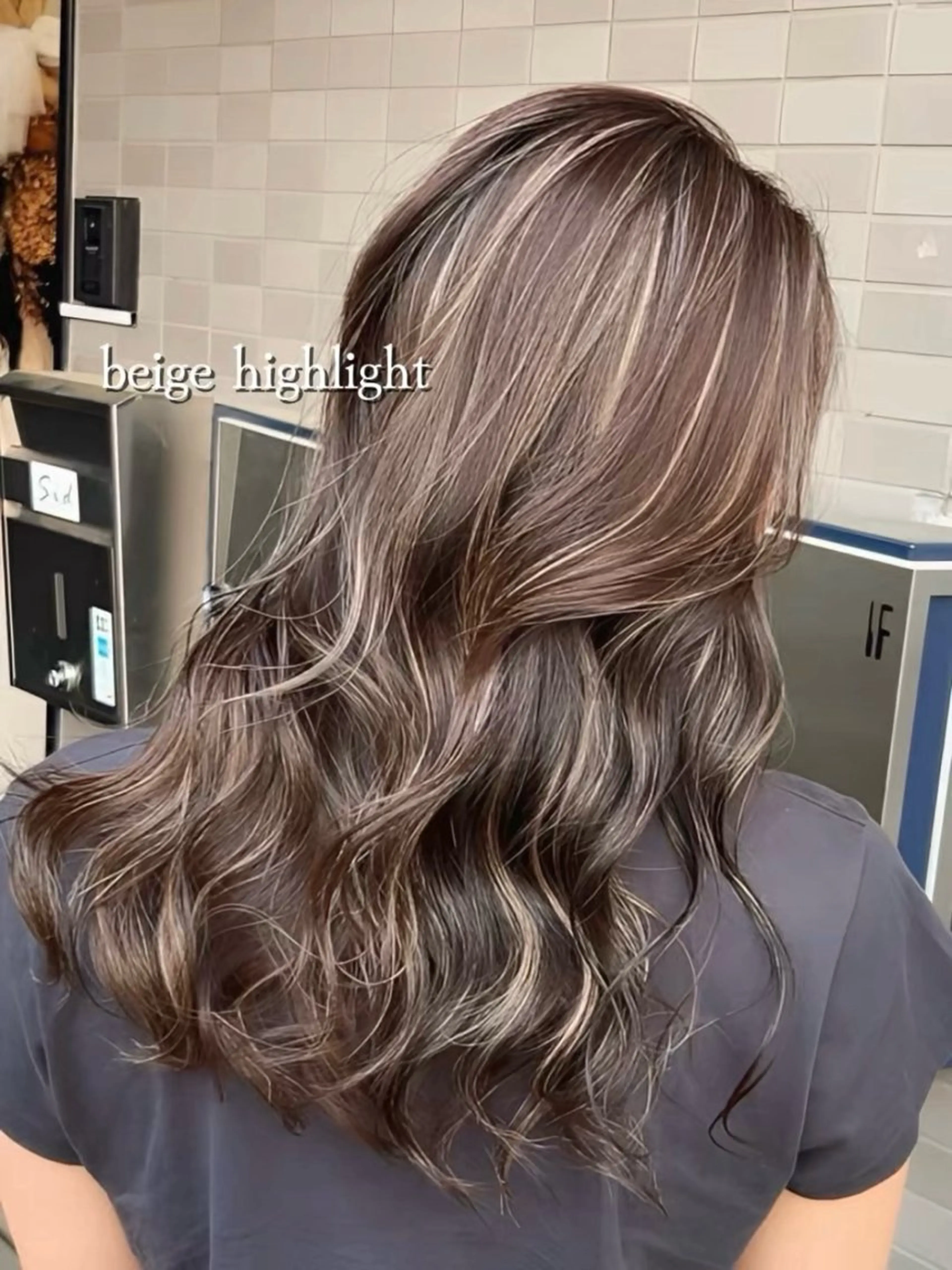 セミロング カラー バレイヤージュ ハイライトカラー 外国人風カラー ハイライト レイヤーカット ヘアカラー 💫ハイライト/レイ ヤー/原宿💫のヘアスタイル