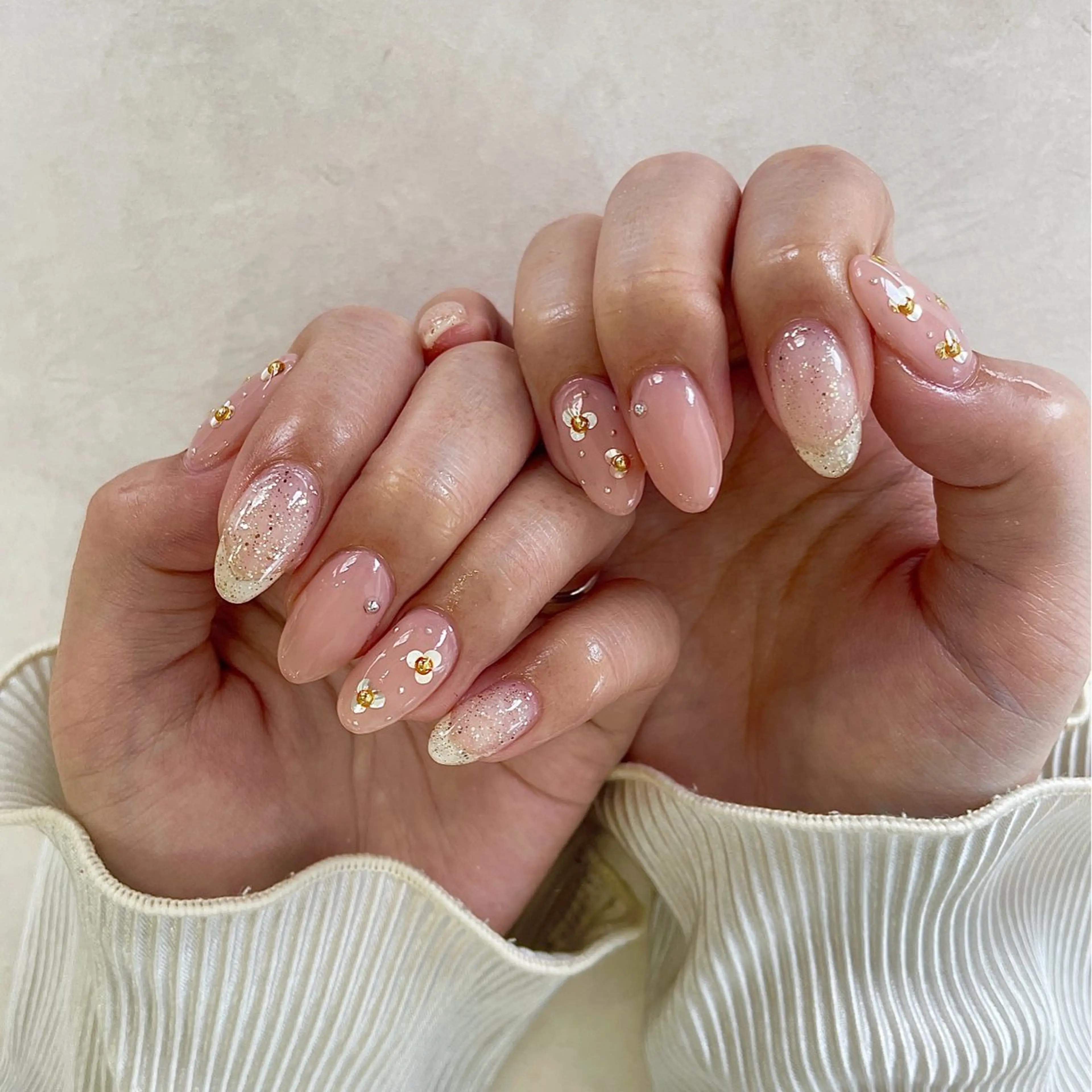 セミロング ハンドネイル アンルボネイル&アイラッシュ所属・anlubon /Jr.ネイリストのネイルデザイン