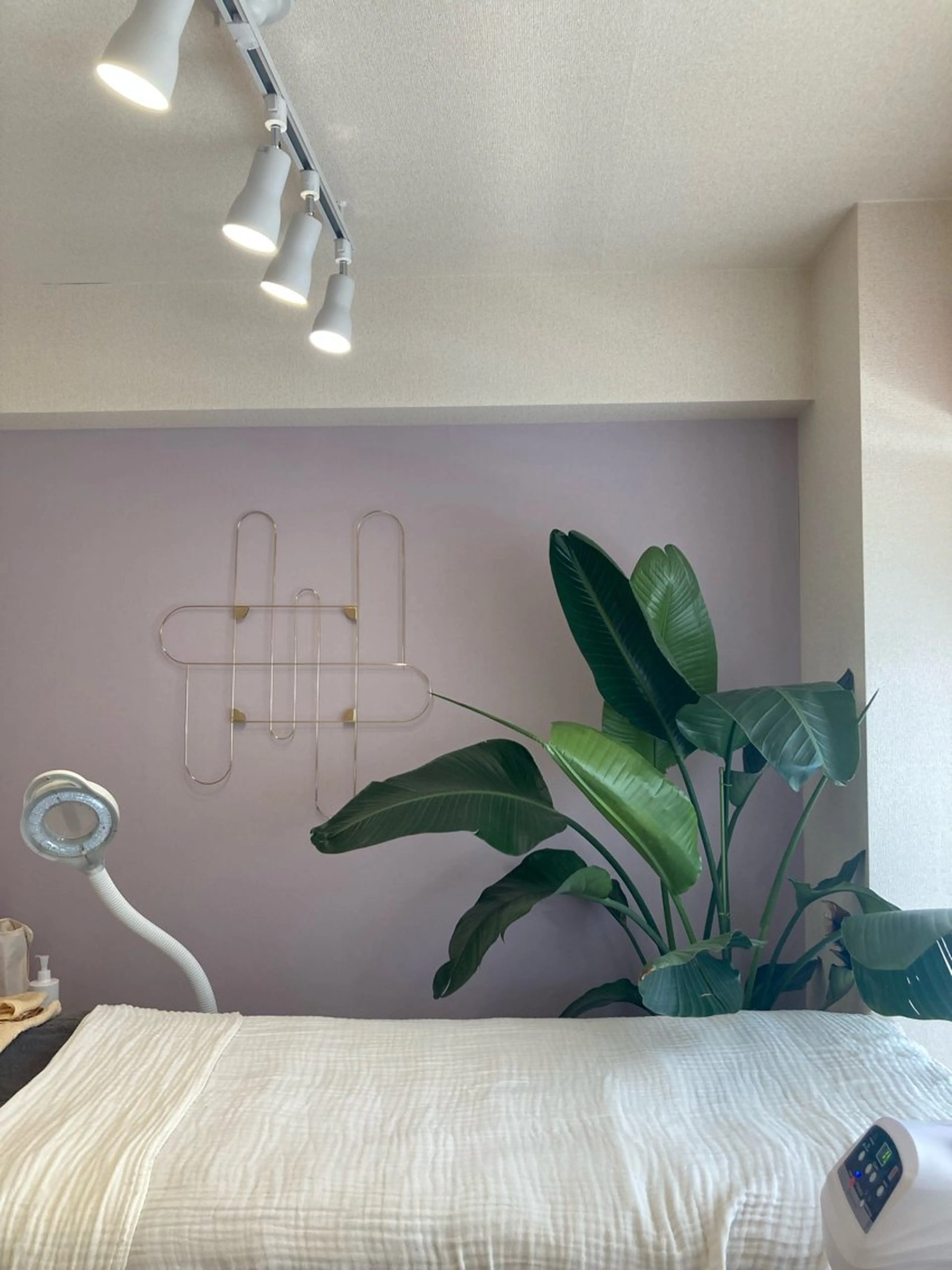 毛穴・シミ専門店MeMe多治見店所属・MeMe 多治見のエステ・リラクイメージ