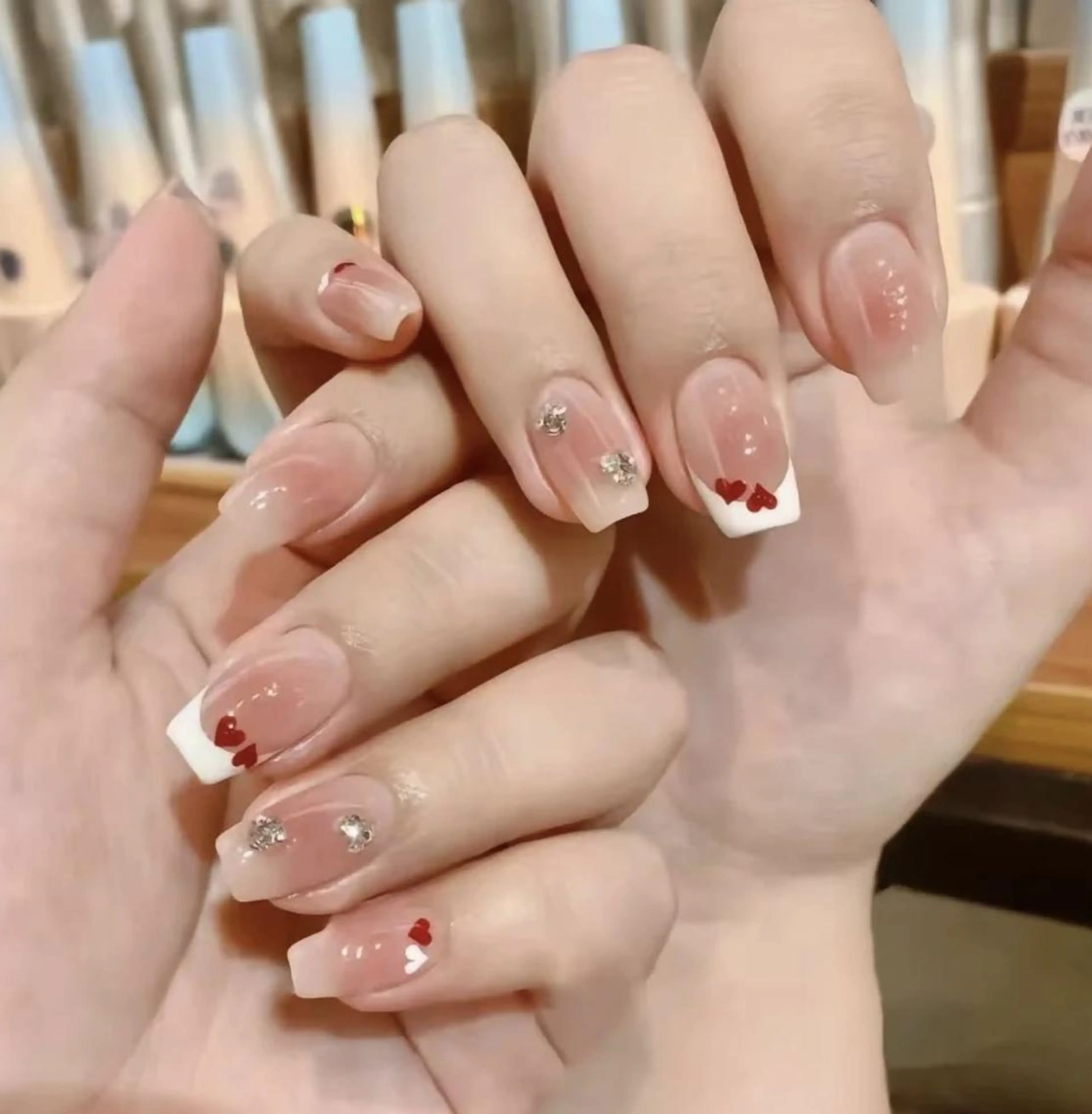 ネイル Queens テイのネイルデザイン