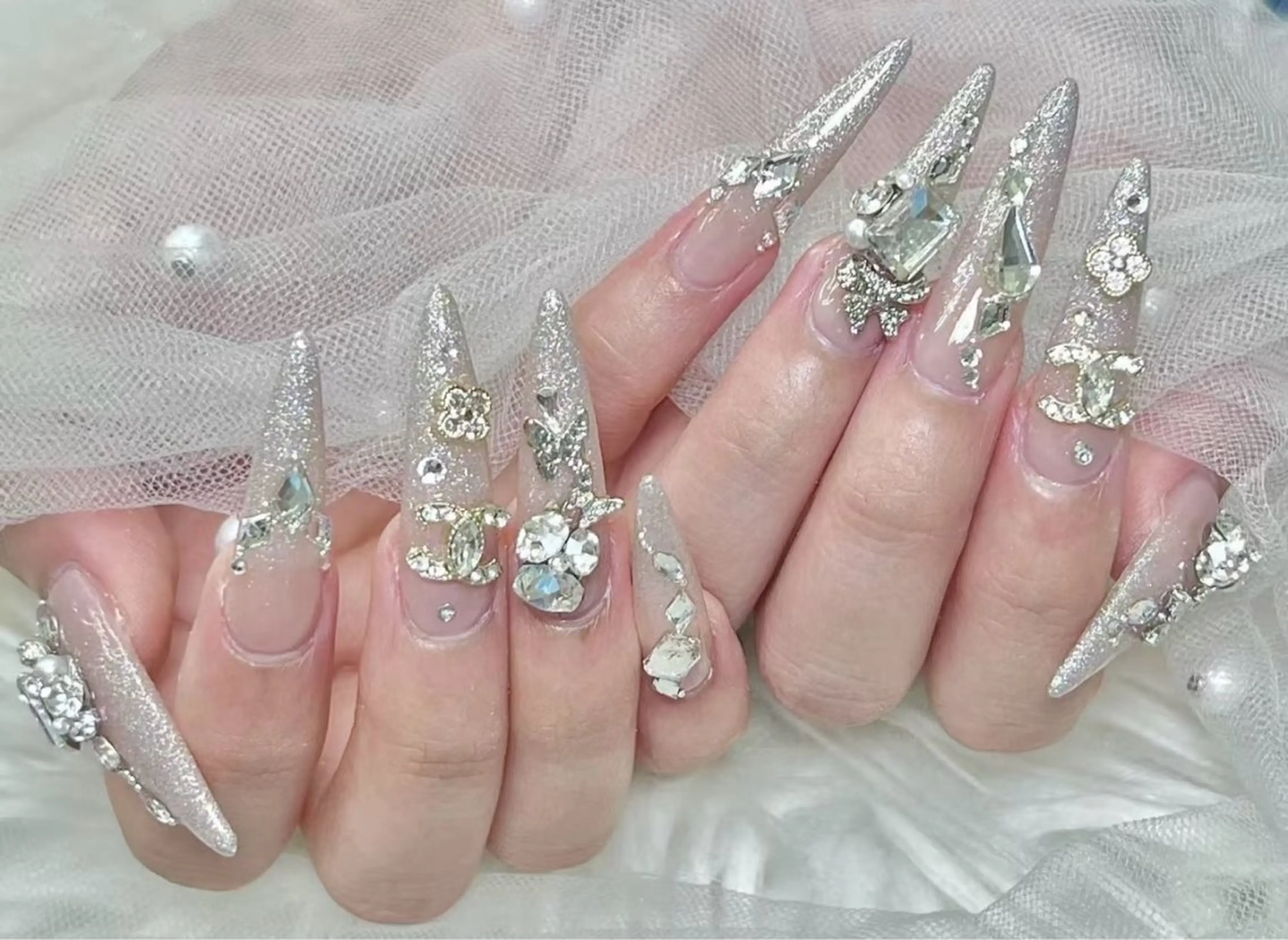 ネイル アートネイル チークネイル 長さ出し フラワーネイル フットネイル YK 美学院のネイルデザイン