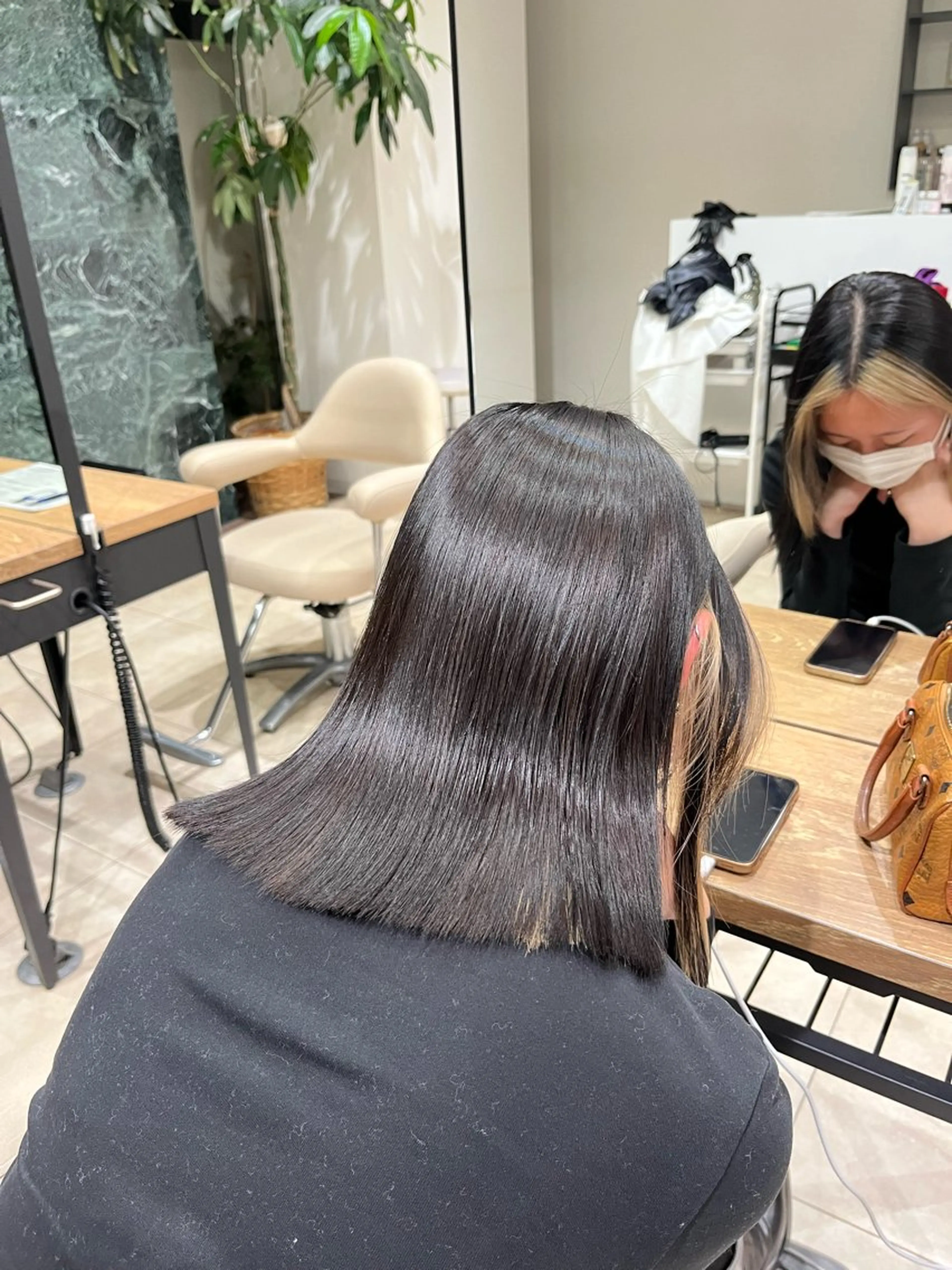 ミディアム カラー トリートメント 髪の修復専門サロン　hair place VIVE所属・KOTA / ハイトーン/髪質改善のヘアスタイル