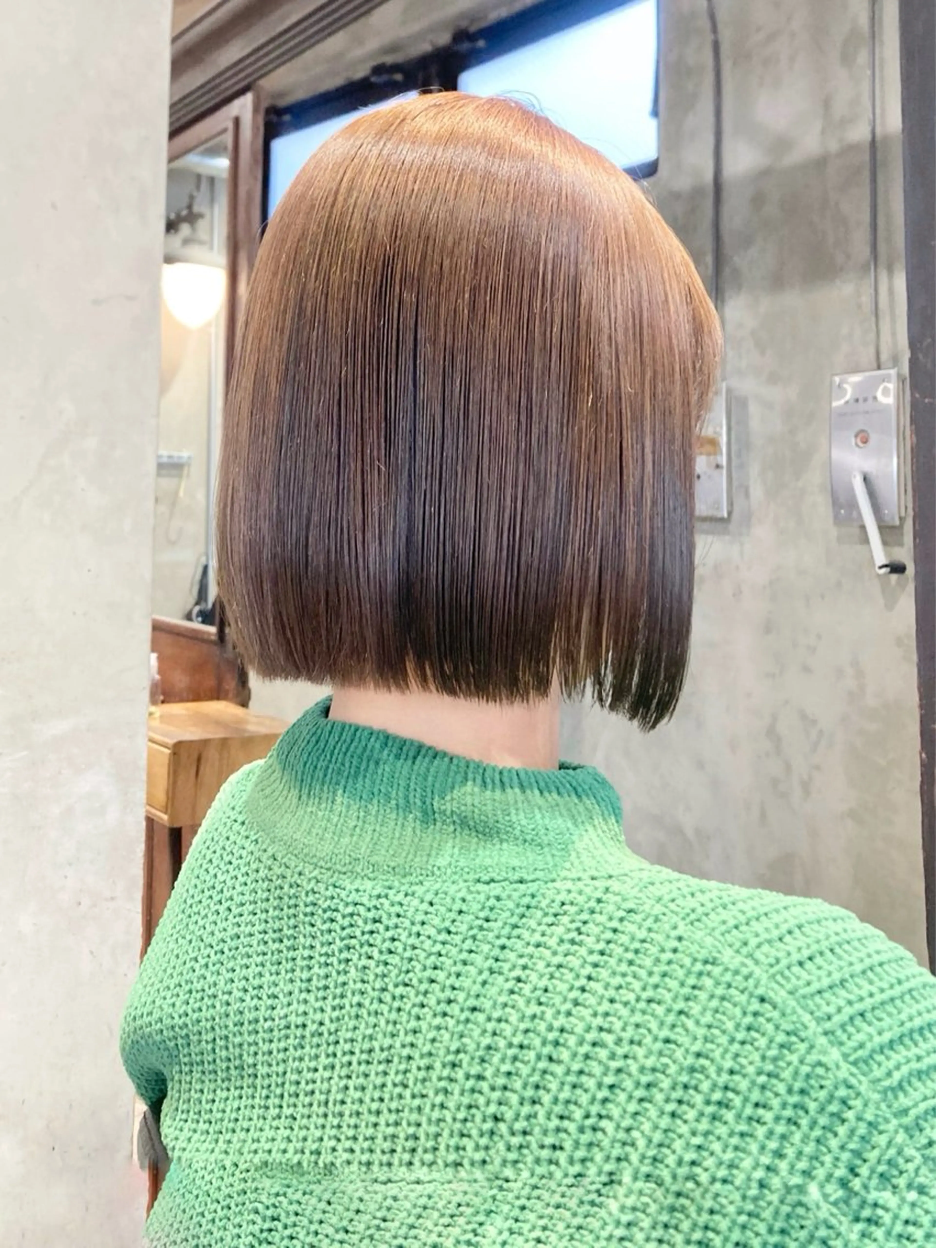 ショート カラー パーマ ヘアアレンジ ベージュカラー 透明感カラー オリーブベージュ ボブ ヘアカラー トリートメント ✂️ボブ特化 🌷喜美花のヘアスタイル