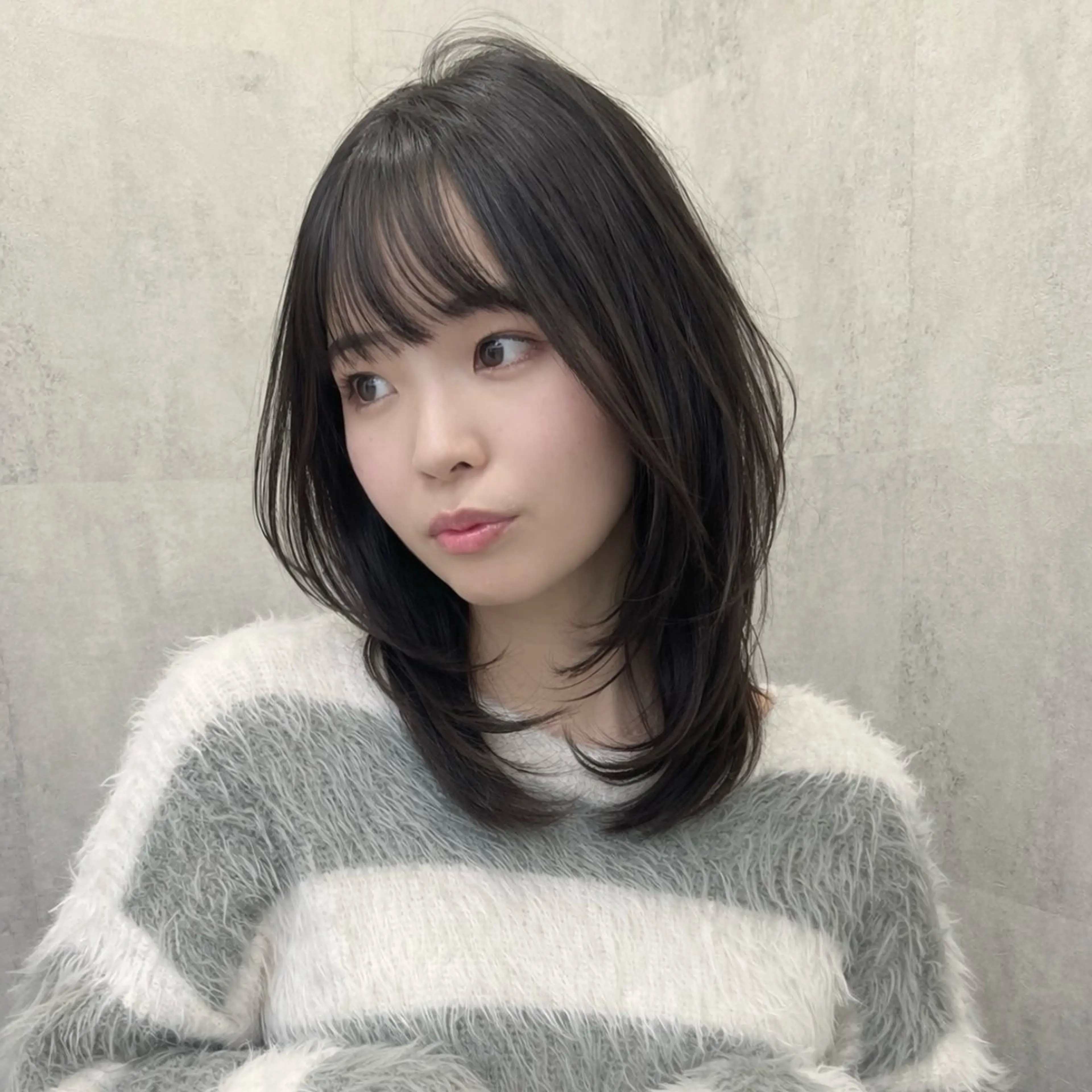 ミディアム ミディアムレイヤー レイヤーカット カット ヘアカラー トリートメント レイヤー/韓国ボブ レイヤーボブ/住吉のヘアスタイル