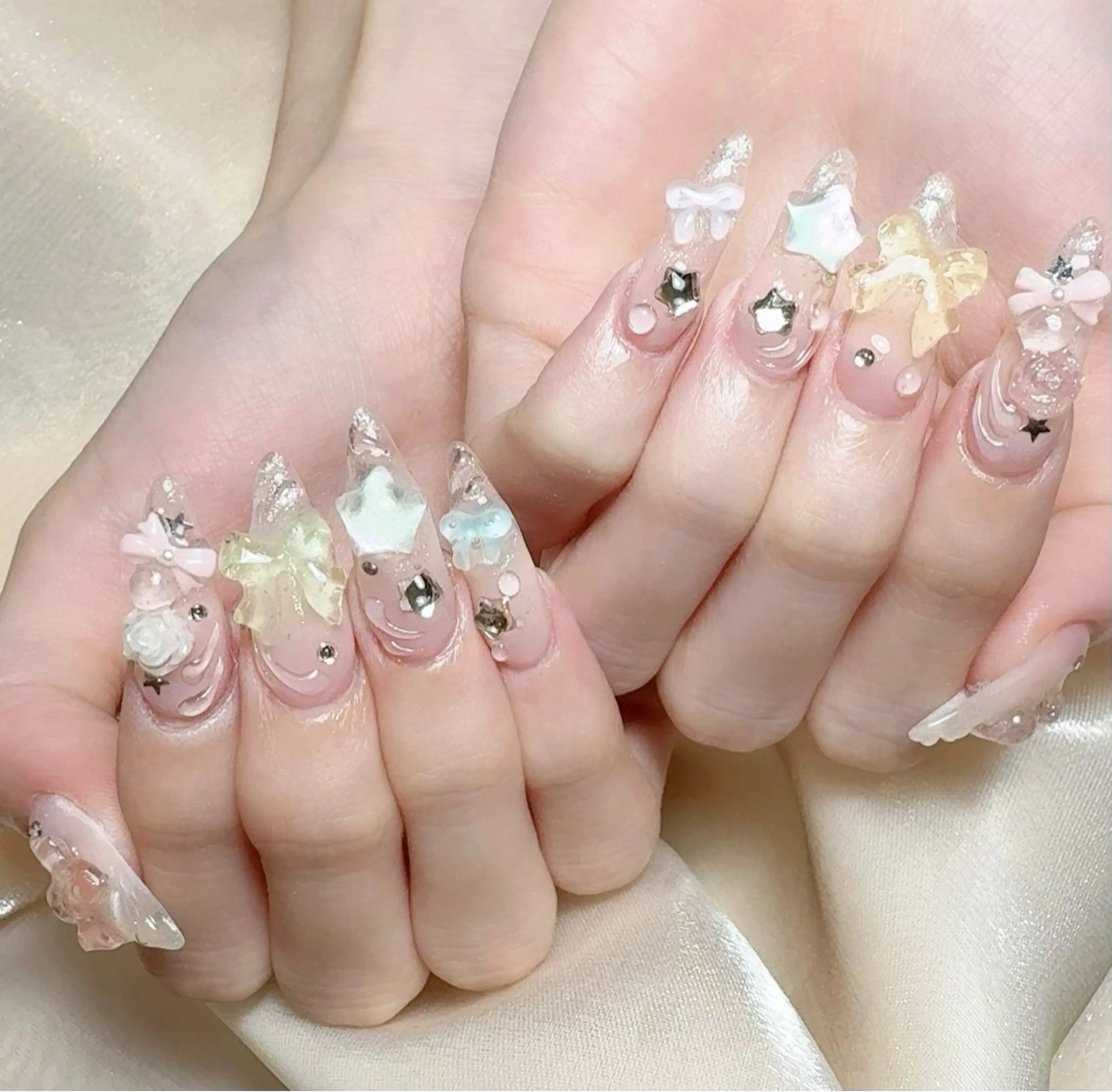 メンズ ネイル メンズ韓国風 アートネイル オーロラネイル ガーリー キラキラネイル ハンドネイル Nail salon 木にいるのネイルデザイン