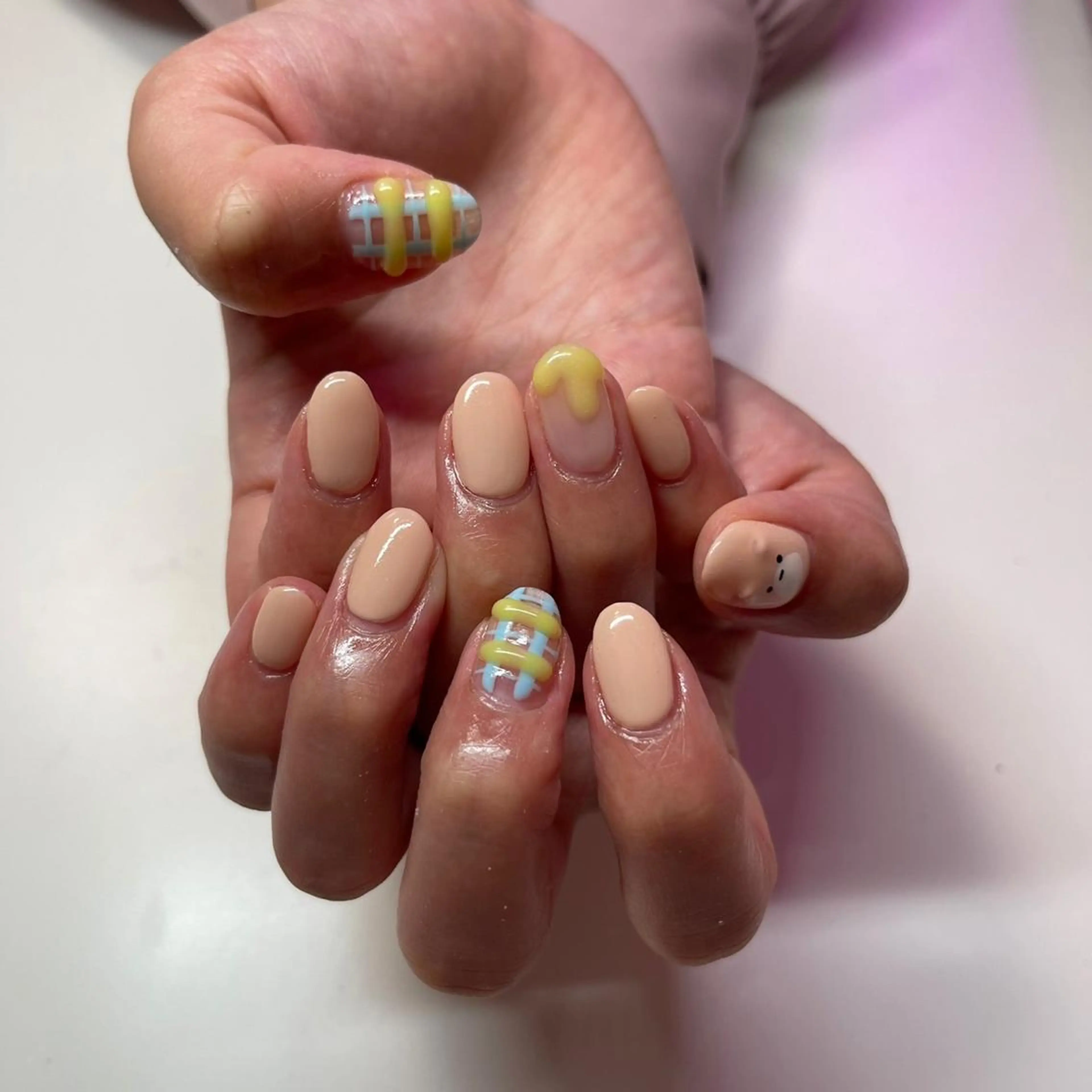 ネイル nail Beeのネイルデザイン