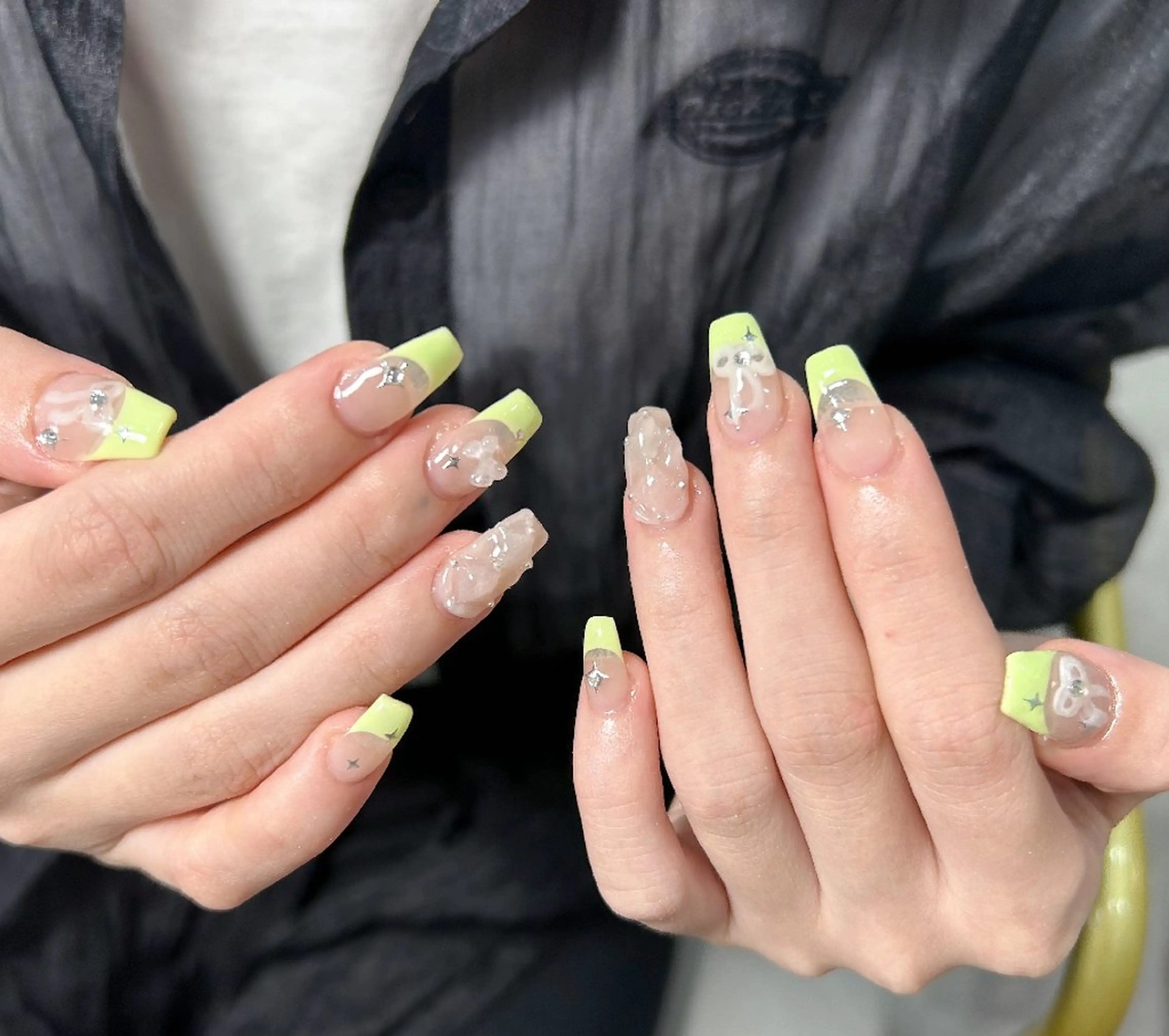 ネイル アートネイル フラワーネイル フットネイル フレンチネイル ジェルネイル UM Nail Salonのネイルデザイン